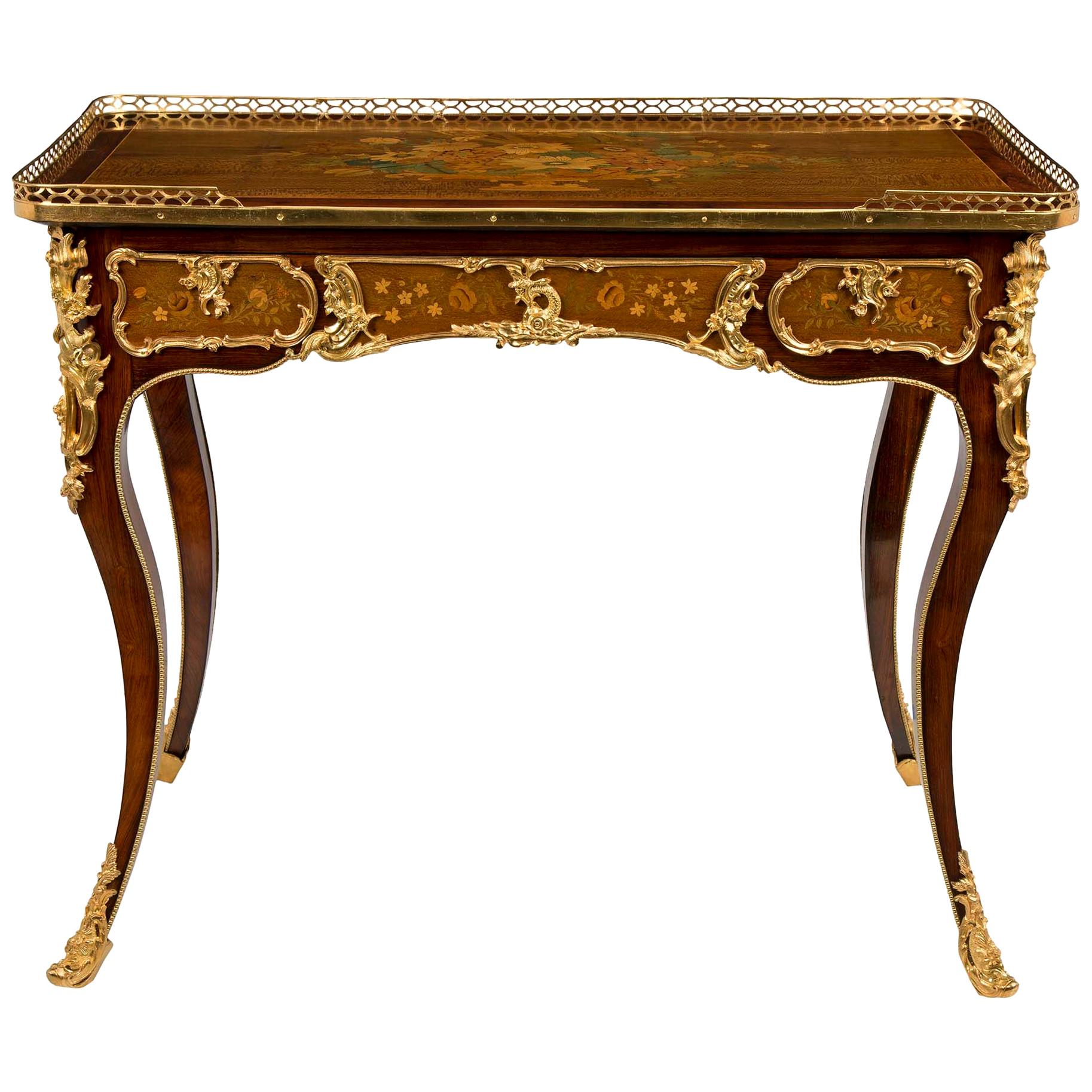 Table d'appoint/bureau à écrire français de style Louis XV du 19ème siècle