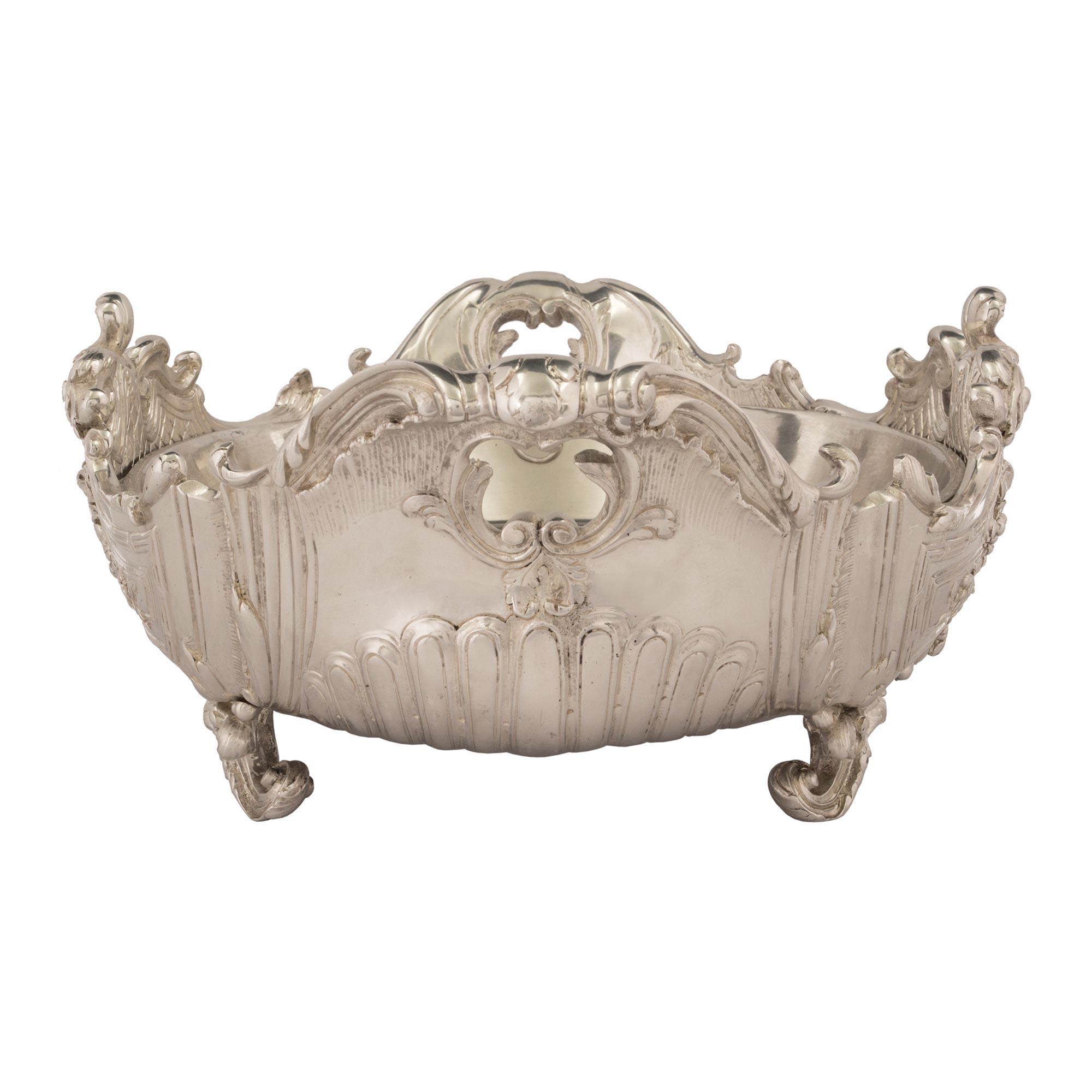 French 19th Century Louis XV Style Silvered Bronze Centerpiece For Sale 2