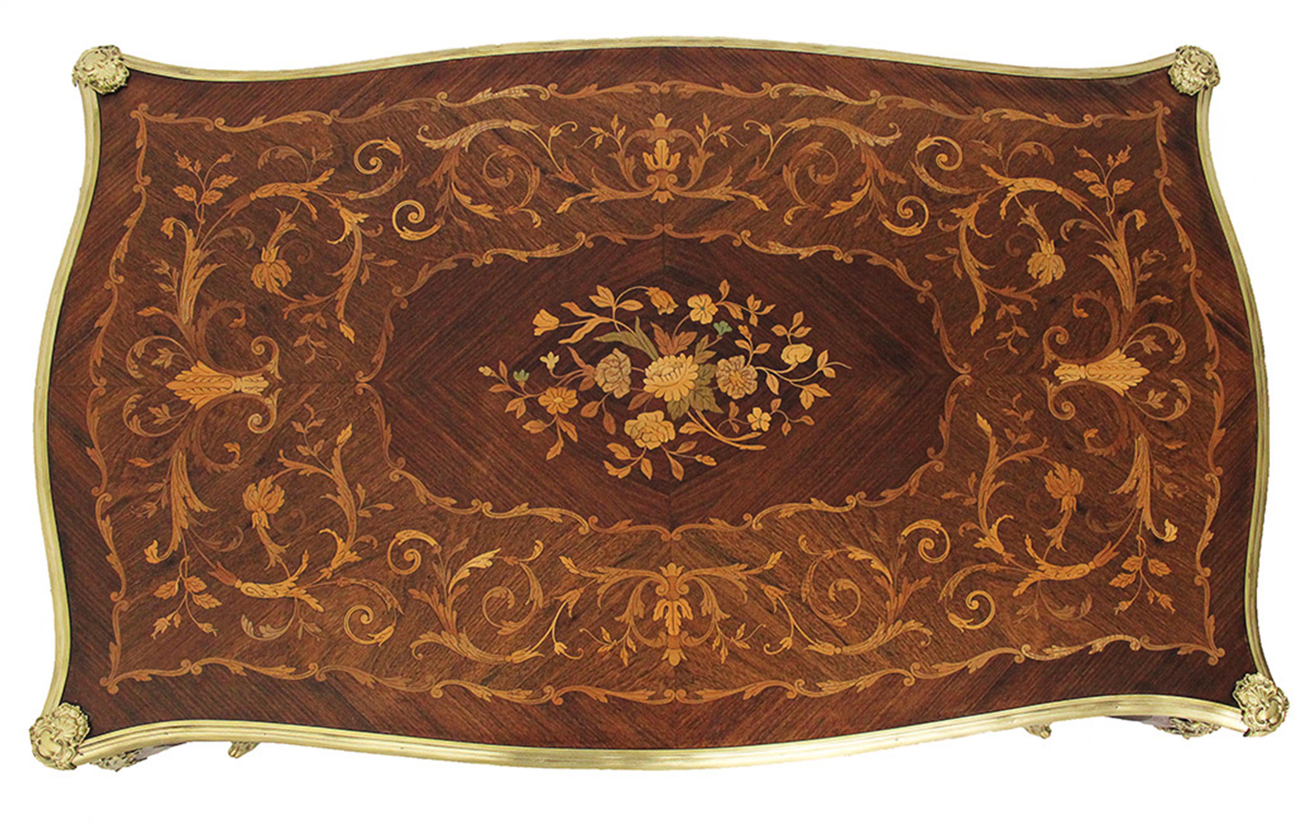 French 19th Century Louis XV Style Table with Flower Marquetry and Bronze Framed In Good Condition For Sale In EVREUX, FR