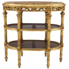 Tavolo francese del XIX secolo in stile Luigi XVI a tre piani in legno dorato e marmo