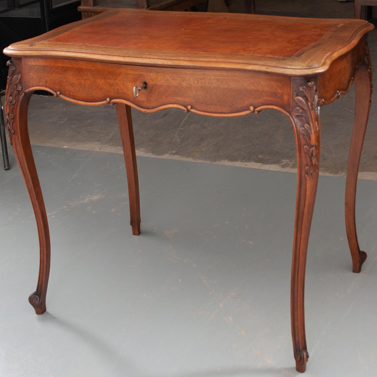 French 19th Century Louis XV-Style Writing Desk 1