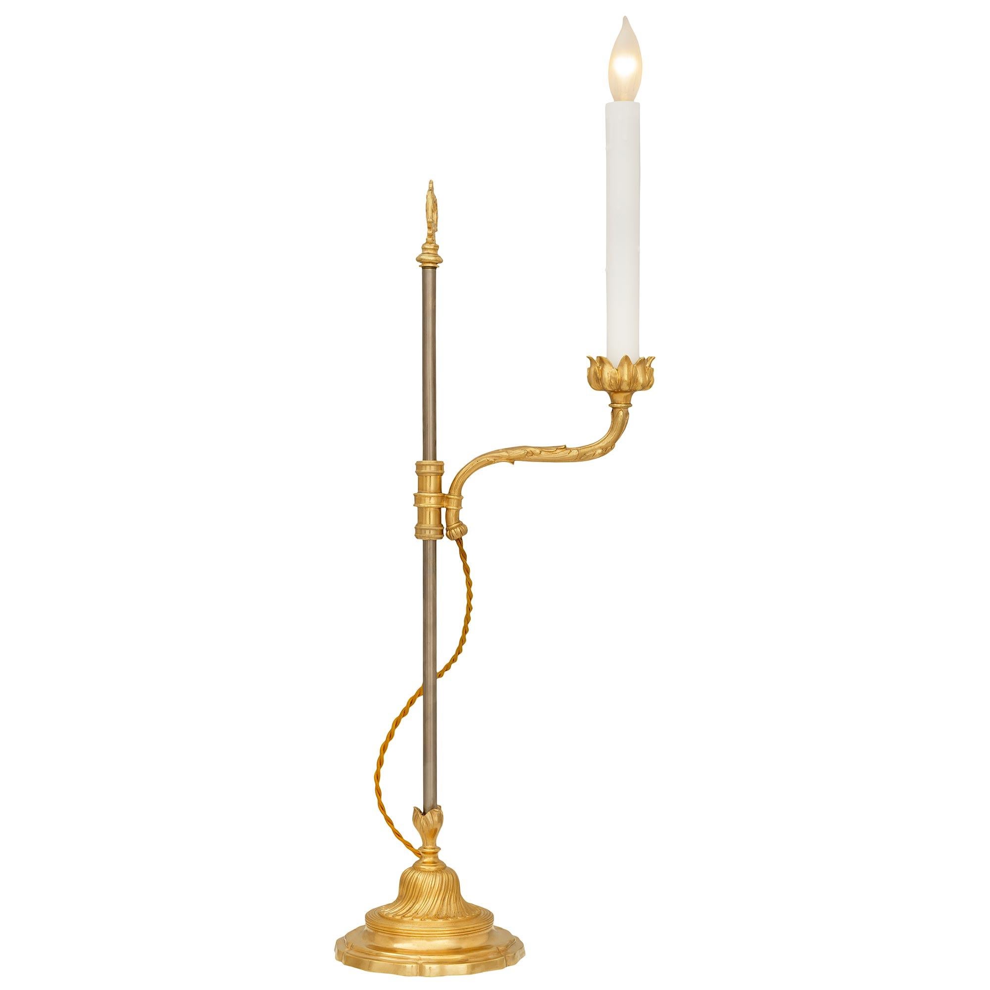 Lámpara de Ormolu francesa del siglo XIX, estilo Luis XV/XVI, firmada Gagneau Paris Luis XVI en venta