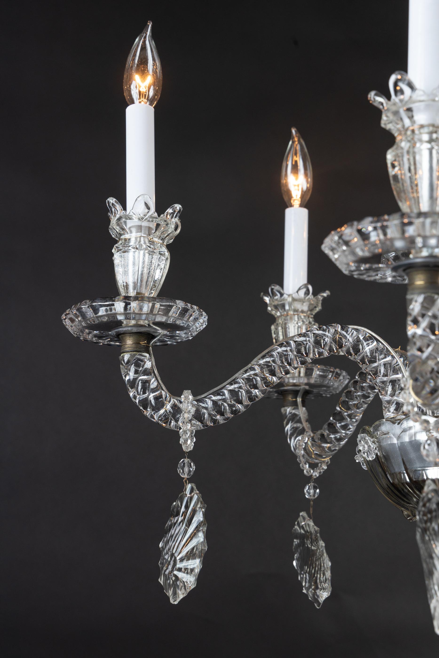 Französisch 19. Jahrhundert Louis XVI Baccarat Kristall-Kronleuchter im Angebot 1