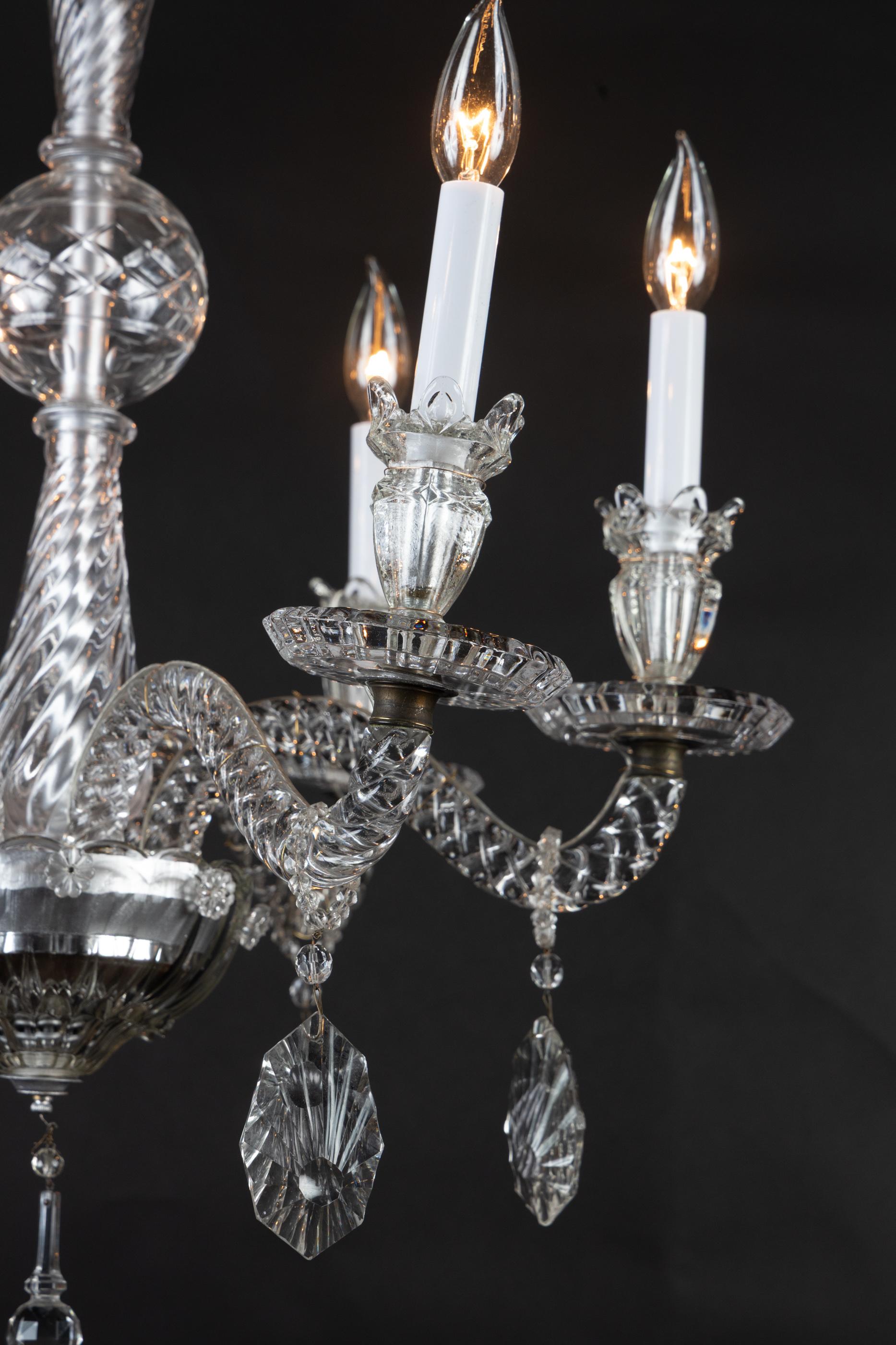 Französisch 19. Jahrhundert Louis XVI Baccarat Kristall-Kronleuchter im Angebot 2
