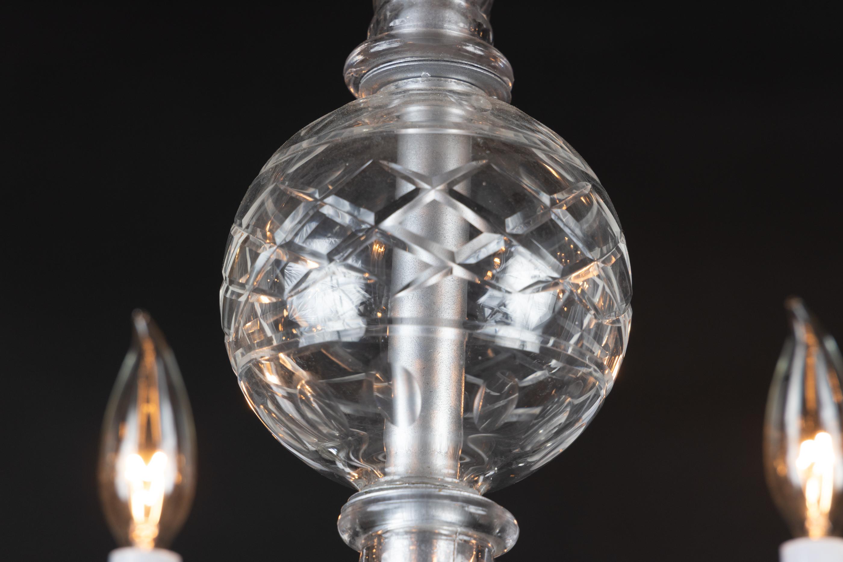 Französisch 19. Jahrhundert Louis XVI Baccarat Kristall-Kronleuchter im Angebot 3