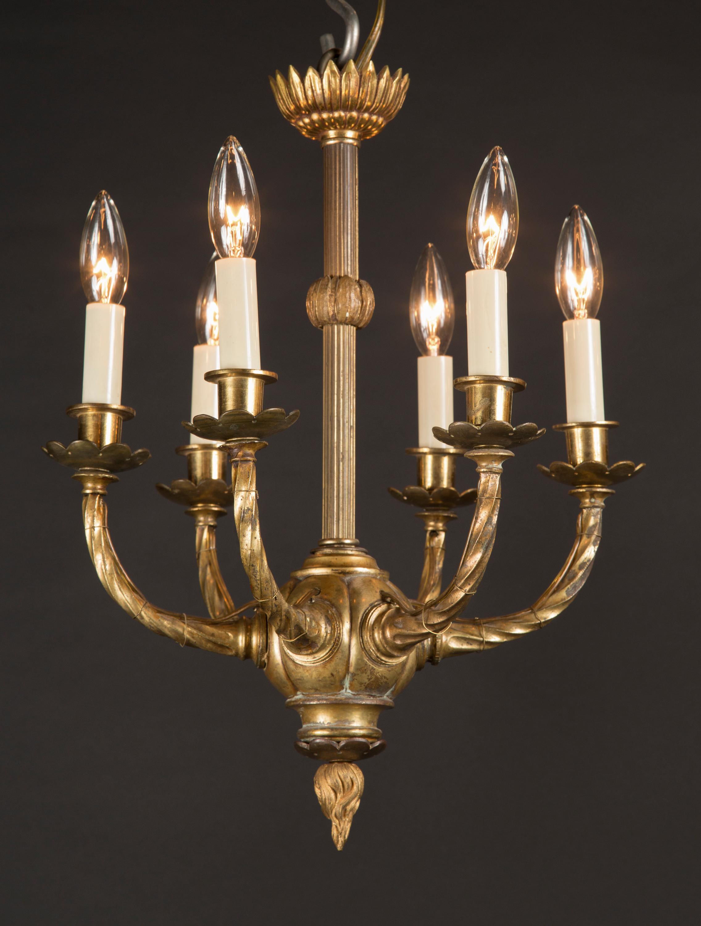 Bronzo Lampadario francese in bronzo Luigi XVI del XIX secolo in vendita