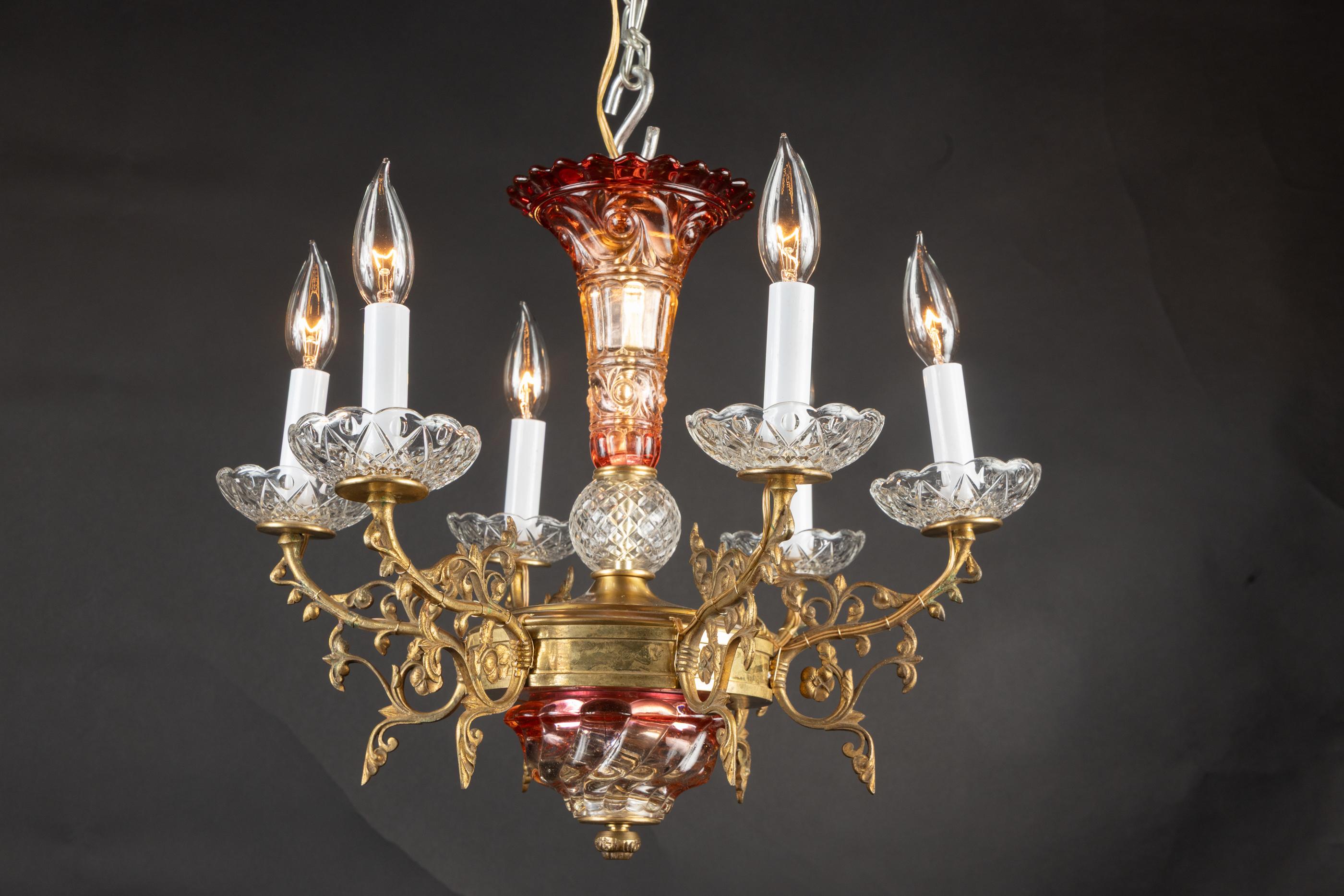 French 19th Century Louis XVI Bronze d’Ore, Red and Clear Crystal Chandelier en vente 4