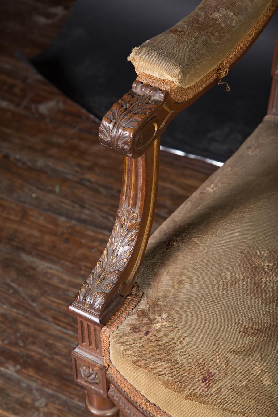 Juego de salón francés tallado Luis XVI del siglo XIX con tapiz de Aubusson original Francés en venta
