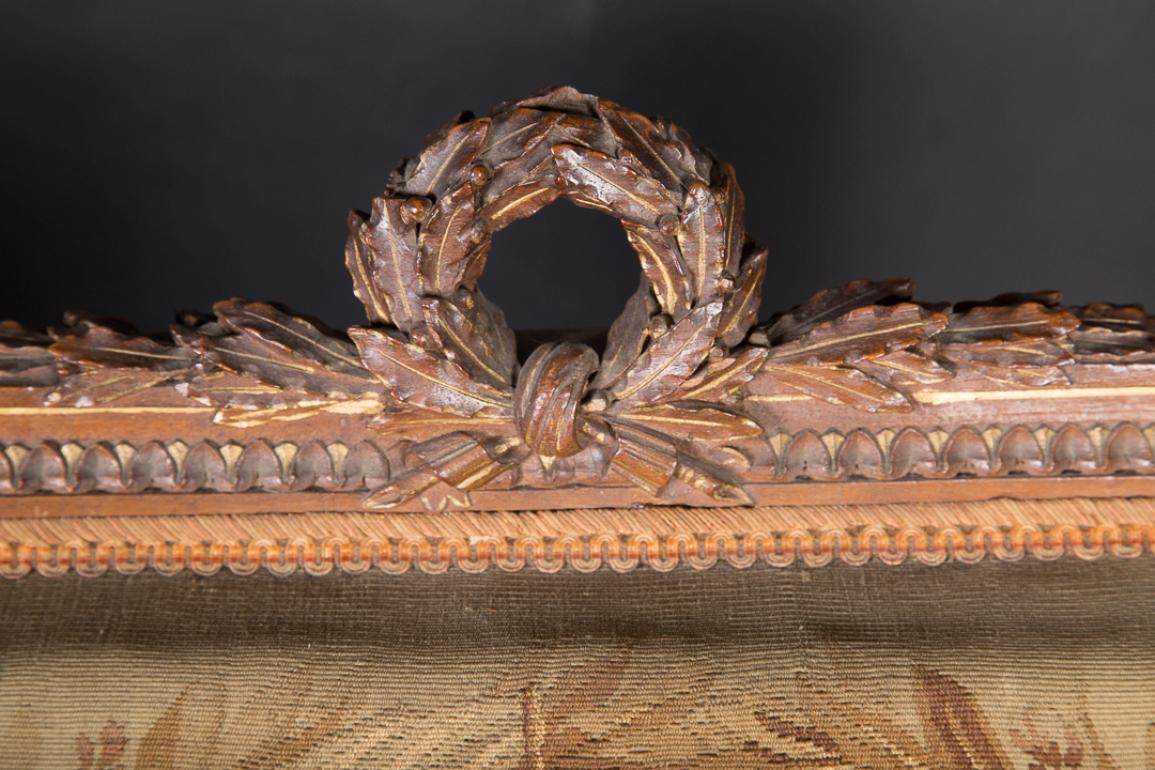 Juego de salón francés tallado Luis XVI del siglo XIX con tapiz de Aubusson original en venta 2