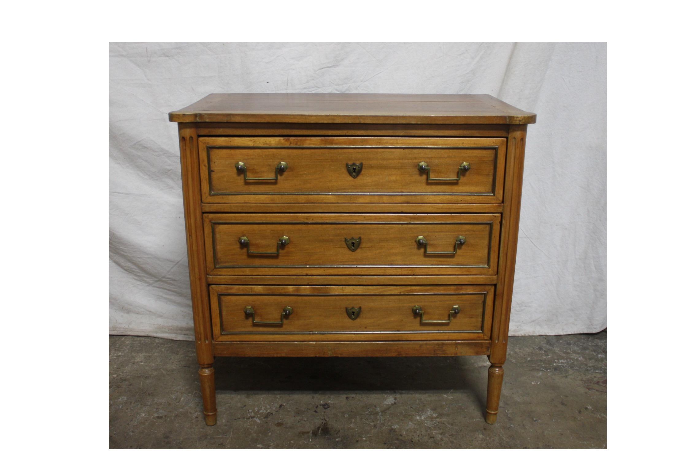 French 19th Century Louis XVI Commode 5