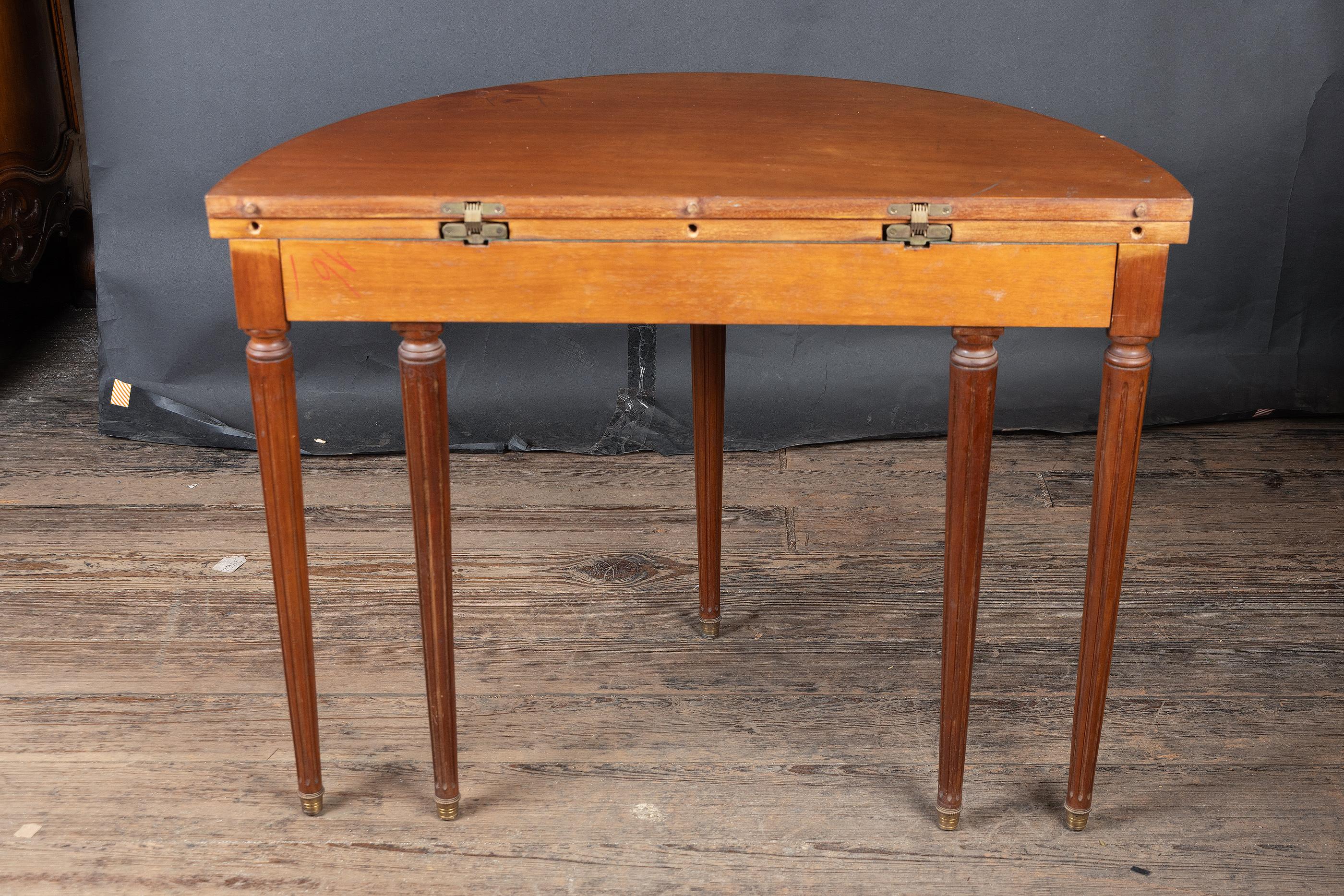 Table à cartes Demi-Lune Louis XVI du 19ème siècle en vente 2