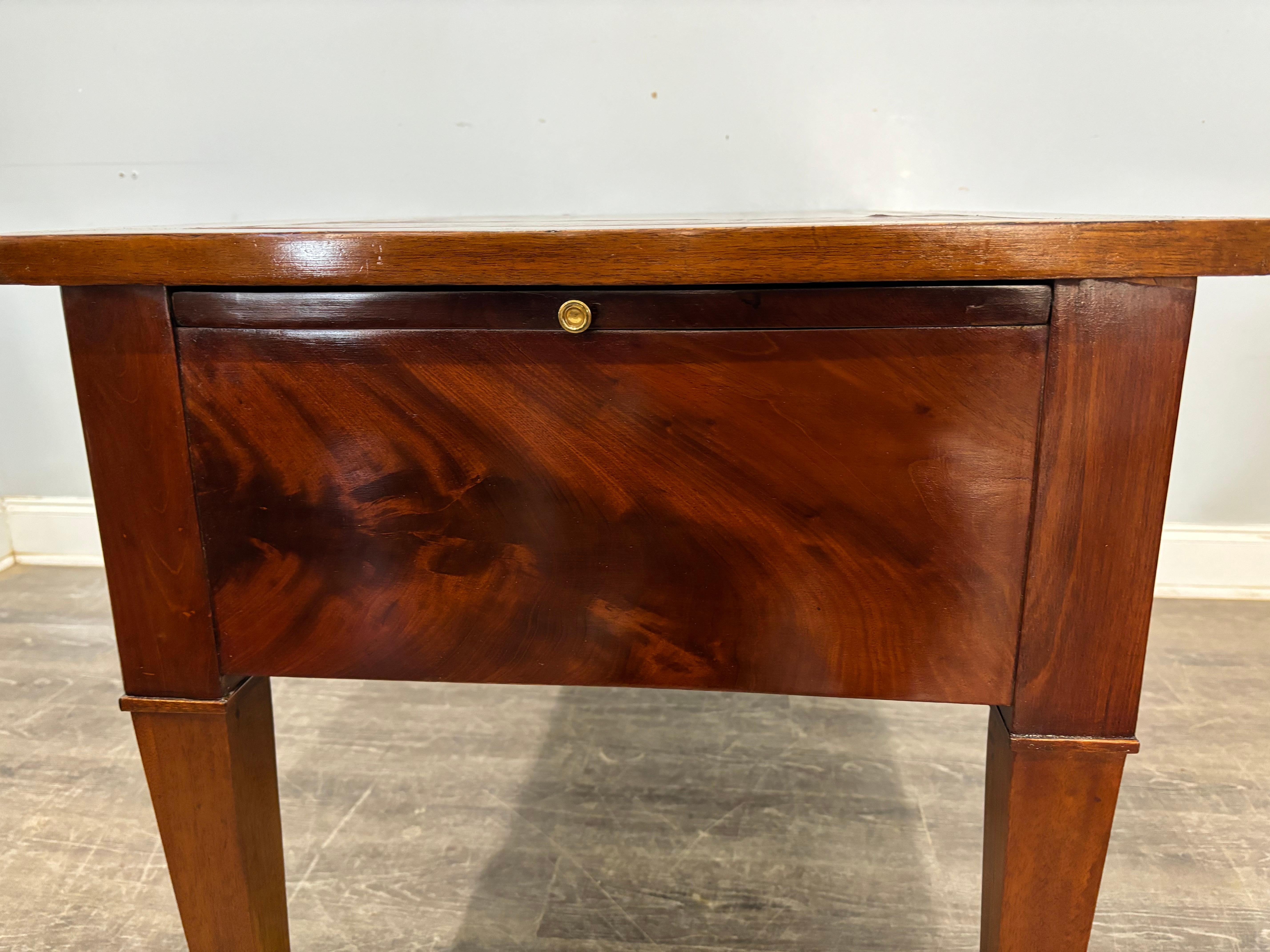 French 19th Century Louis XVI Desk For Sale 7