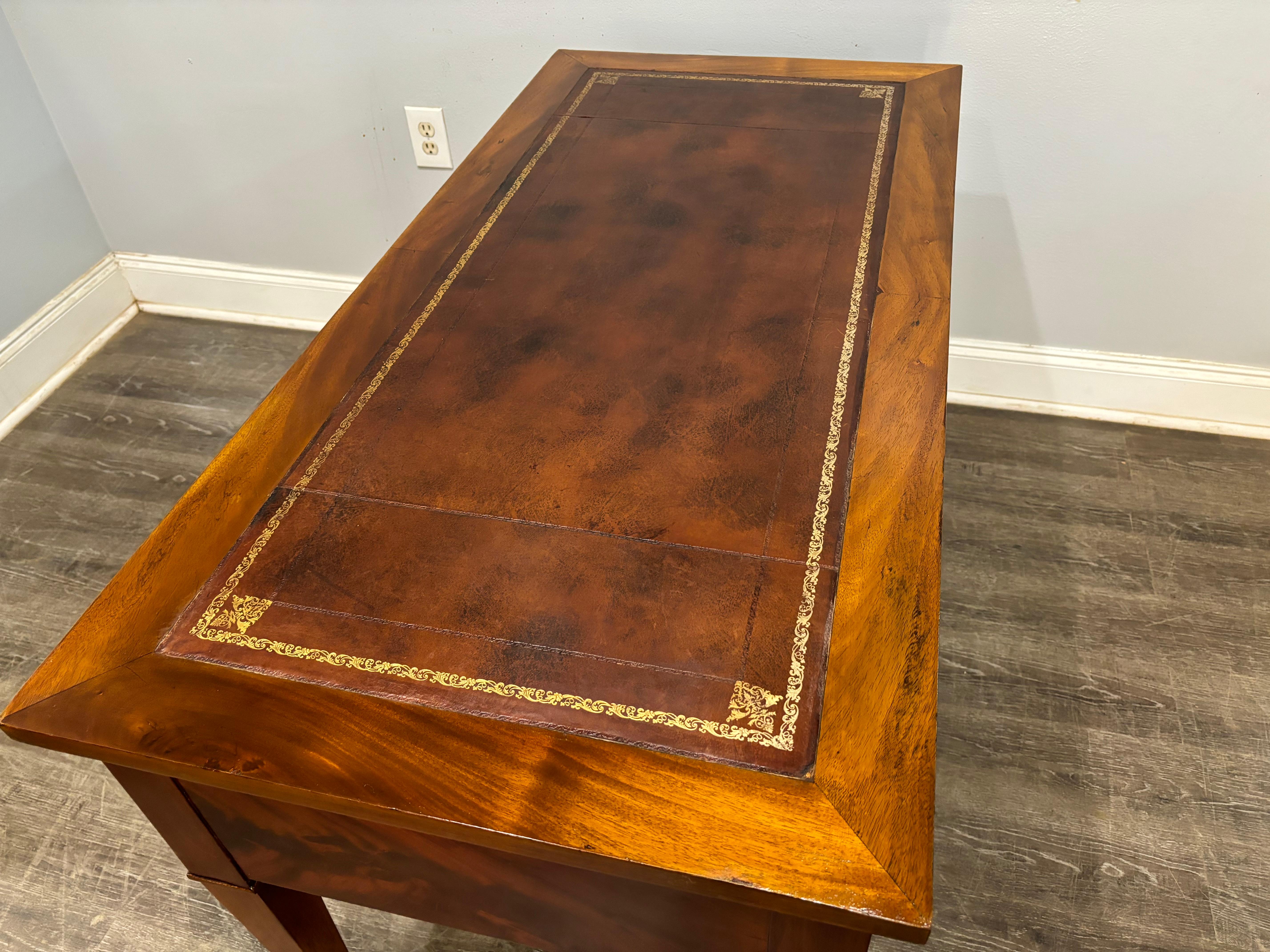 French 19th Century Louis XVI Desk For Sale 8