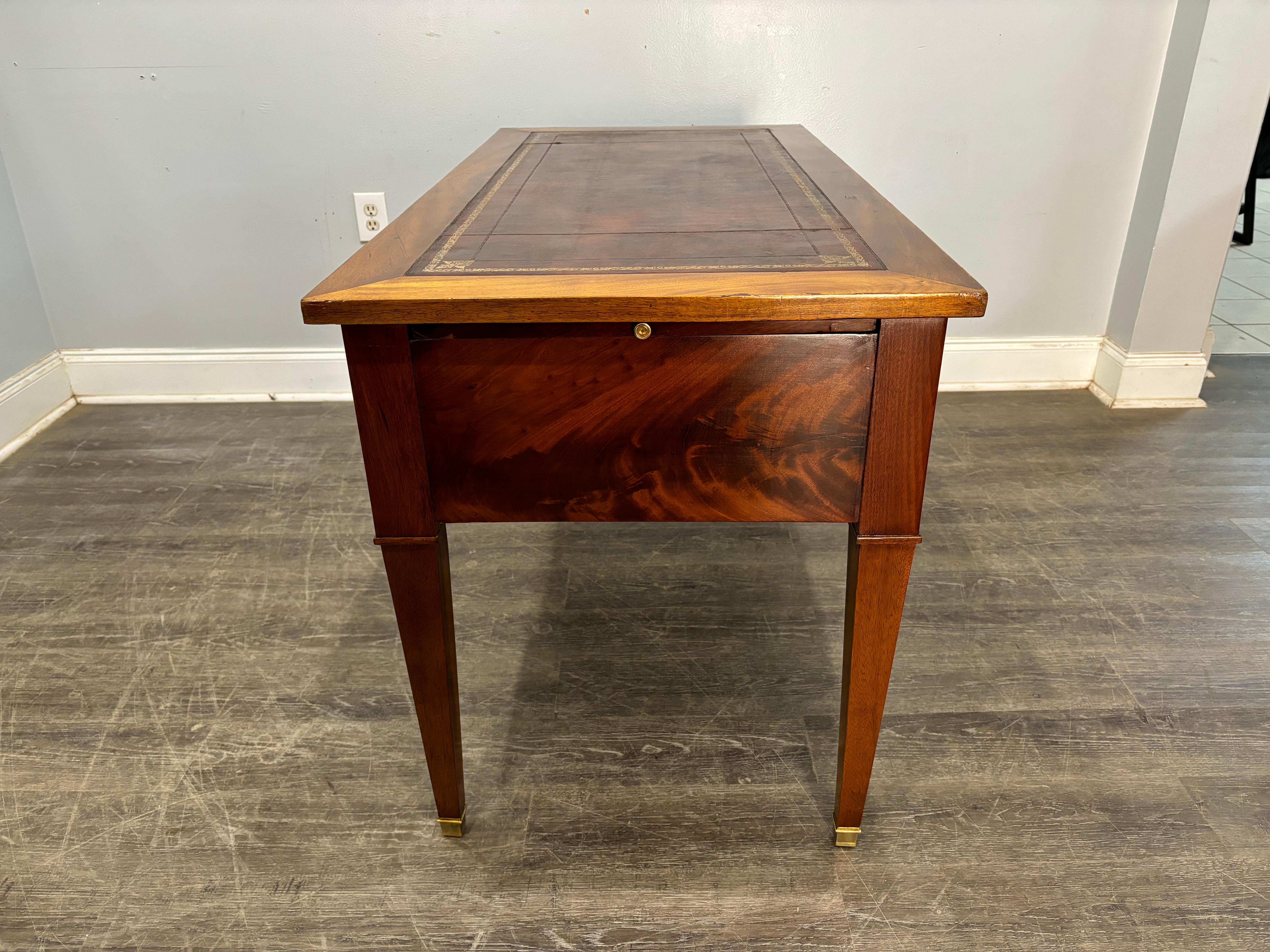 French 19th Century Louis XVI Desk For Sale 11