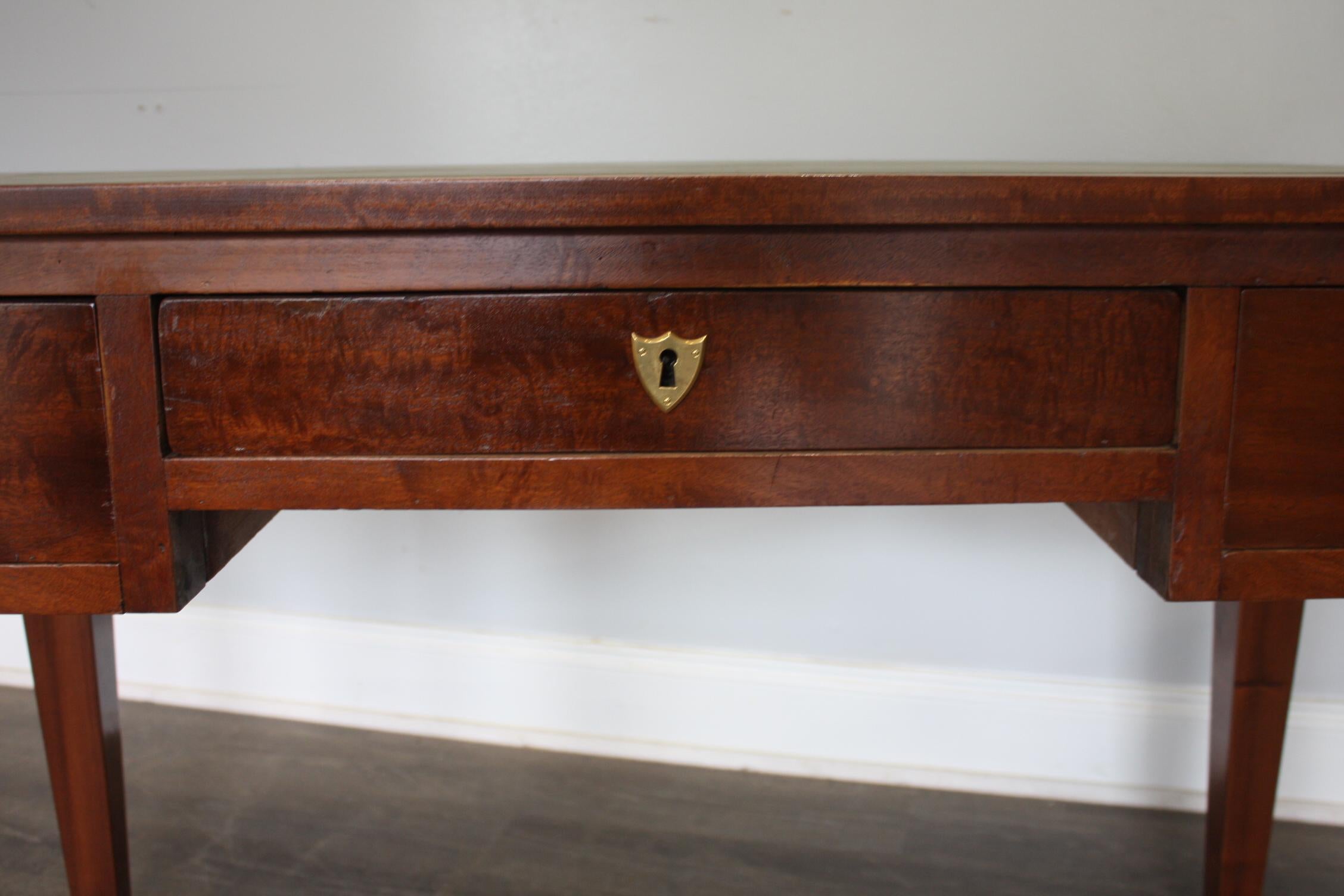 Leather French 19th Century Louis XVI Desk For Sale