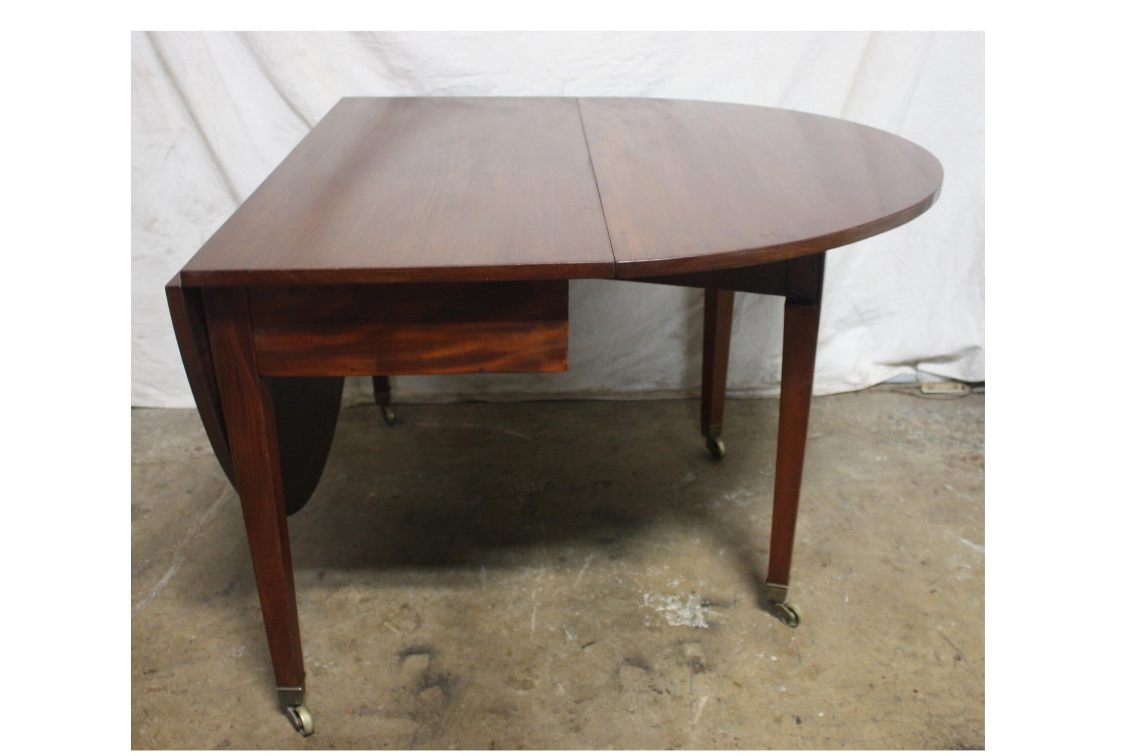 French 19th Century Louis XVI Drop-Leaf Table For Sale 1