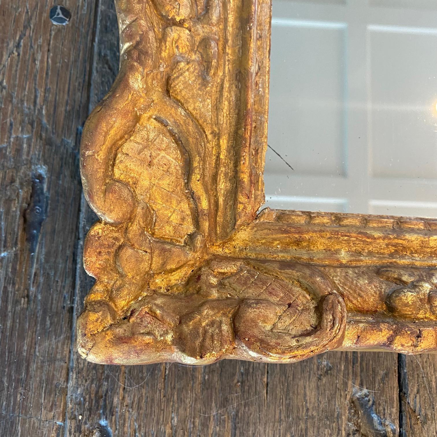 Français Miroir de mariage en bois doré Louis XVI du 19ème siècle en vente