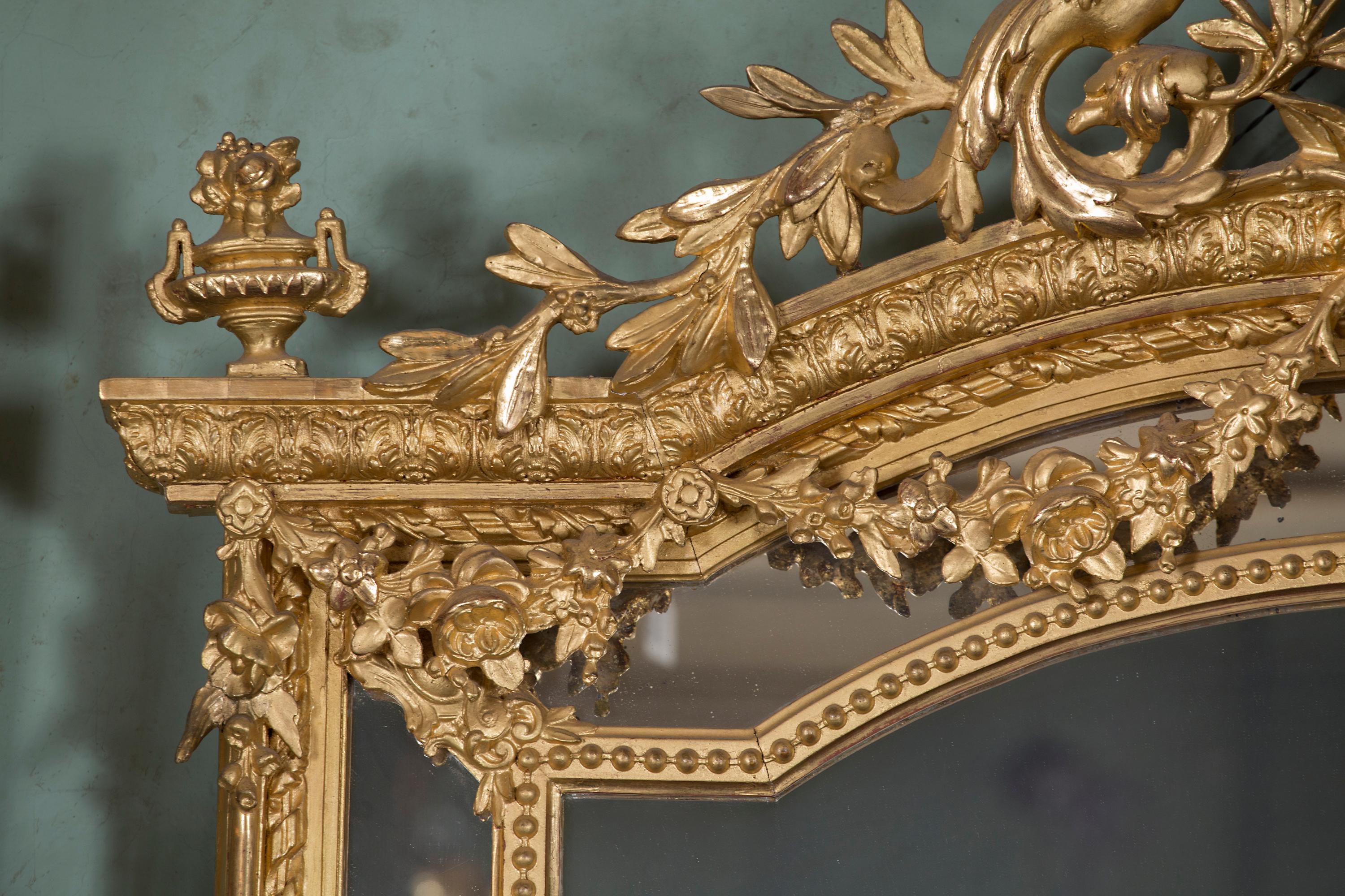 Foglia d’oro Specchio francese del XIX secolo Luigi XVI a foglia d'oro in vendita