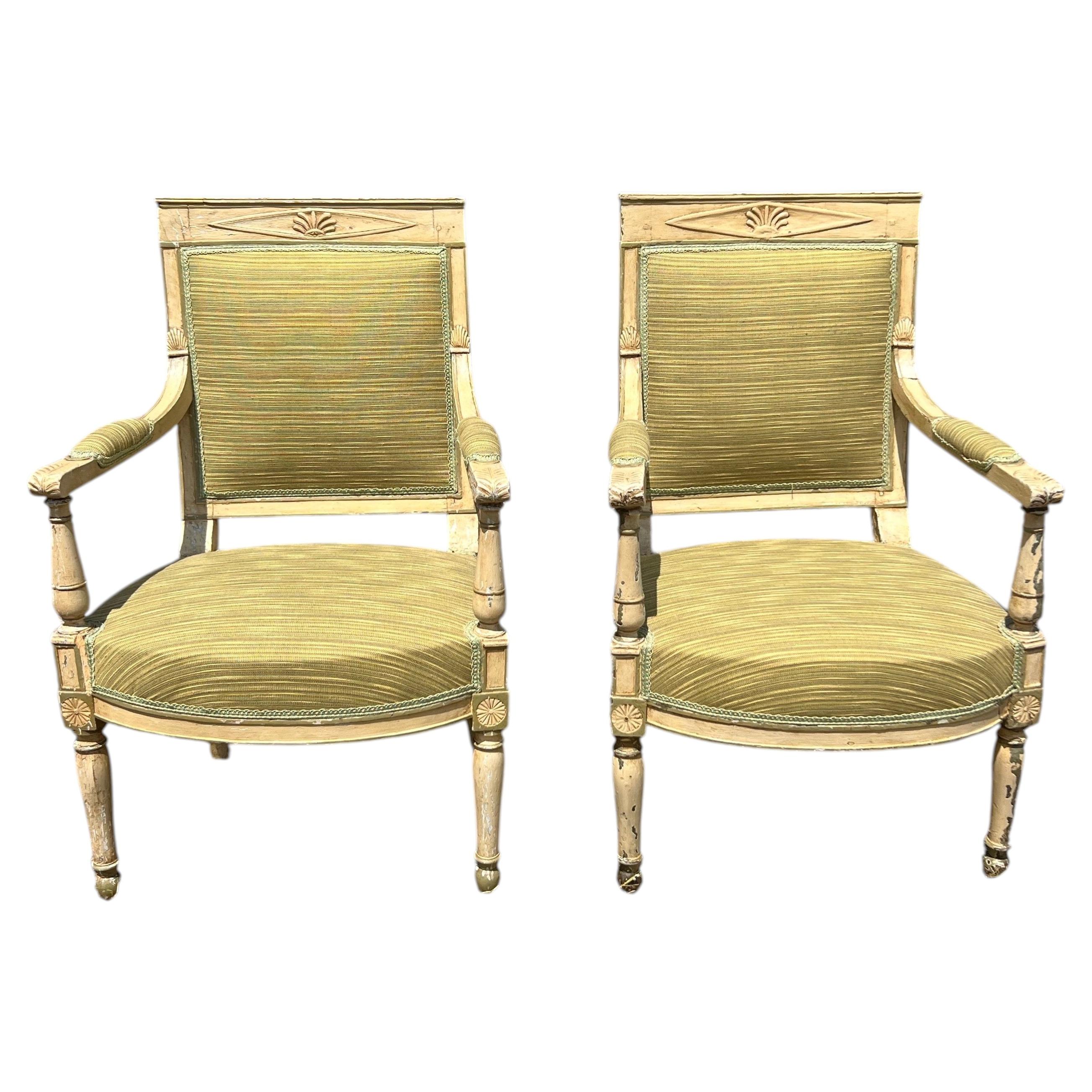 Sillones franceses del siglo XIX, estilo Luis XVI, de nogal pintado - Juego de 2 en venta