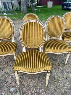 Chaises de salle à manger françaises du XIXe siècle, style Louis XVI, en noyer peint – Lot de 6