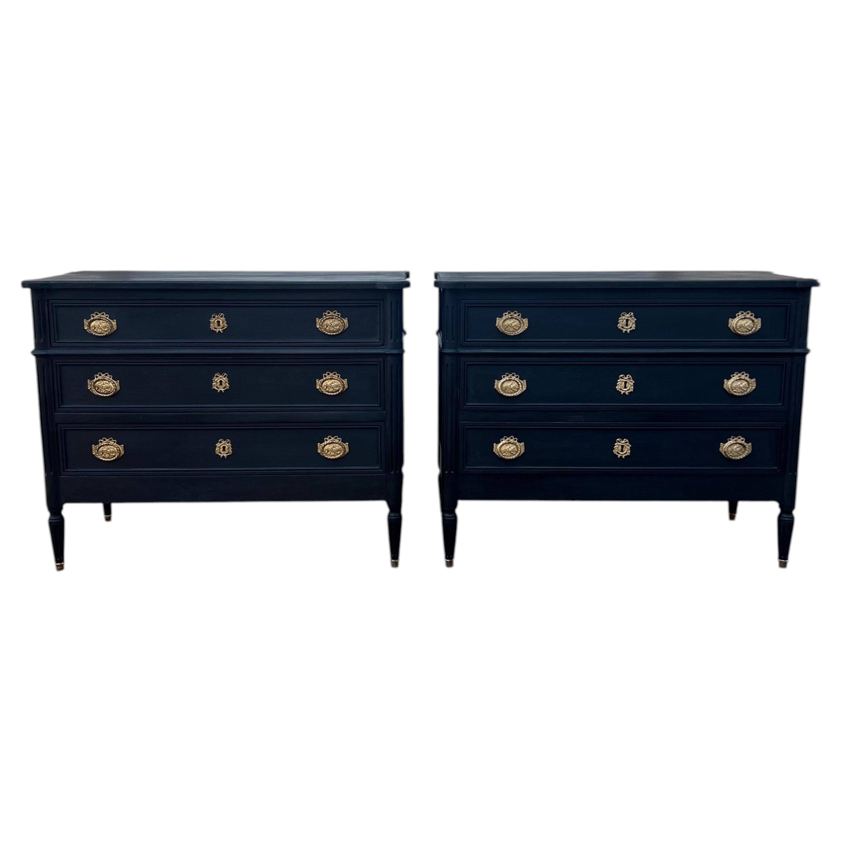 French 19th Century Louis XVI Pair of Commodes / Chest of Drawers For Sale