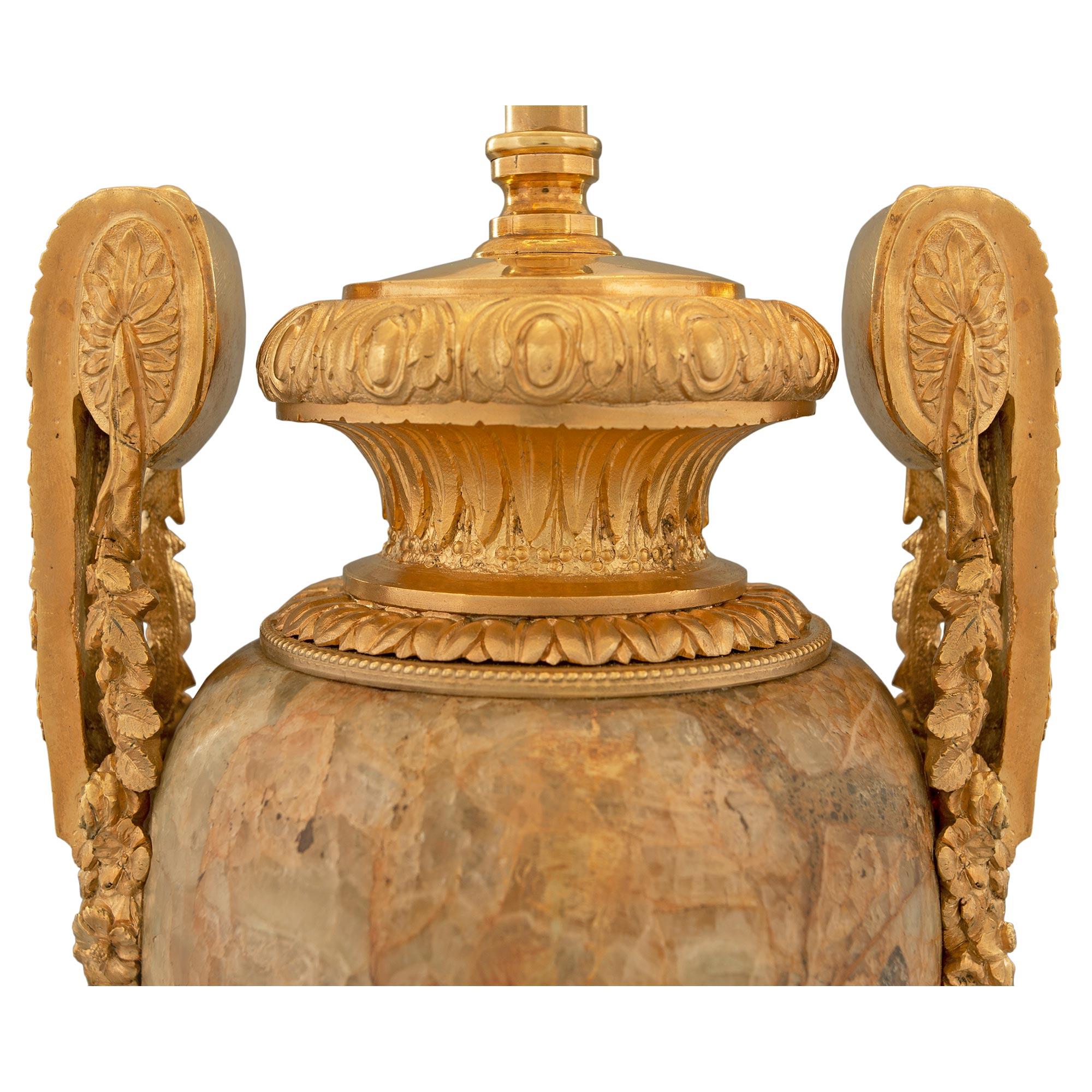 French 19th Century Louis XVI St. Alabastro Fiorito and Ormolu Lamp For Sale 1