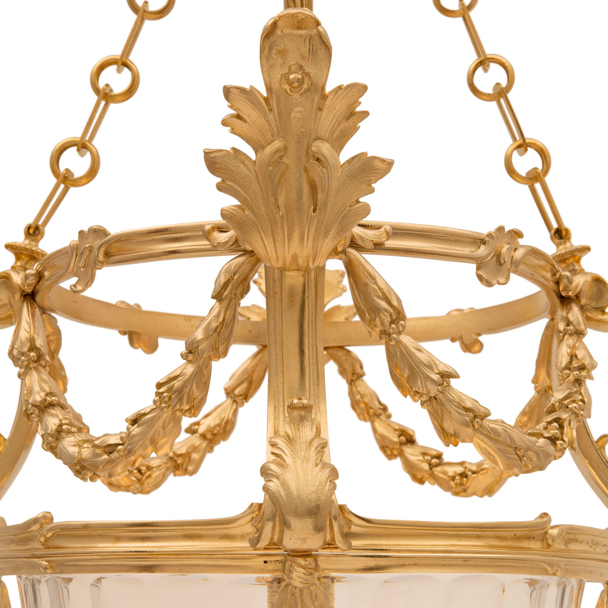 French 19th Century Louis XVI St. Baccarat Crystal and Ormolu Chandelier For Sale 1