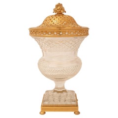 Urne Pourri française du 19ème siècle de style Louis XVI en cristal de Baccarat et bronze doré