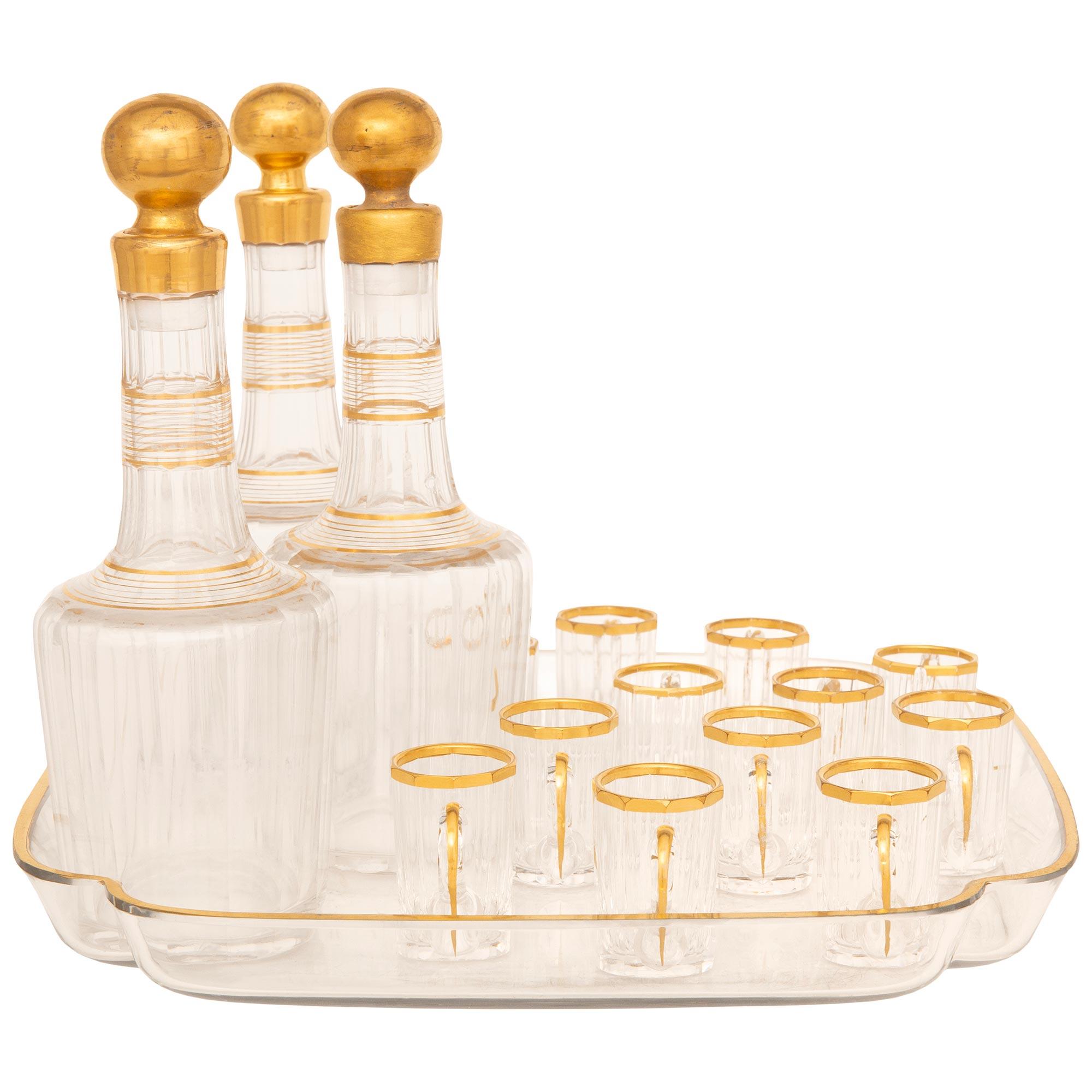 Französisches likör-Set aus St. Baccarat-Kristall im Louis-XVI-Stil des 19. Jahrhunderts im Zustand „Gut“ im Angebot in West Palm Beach, FL