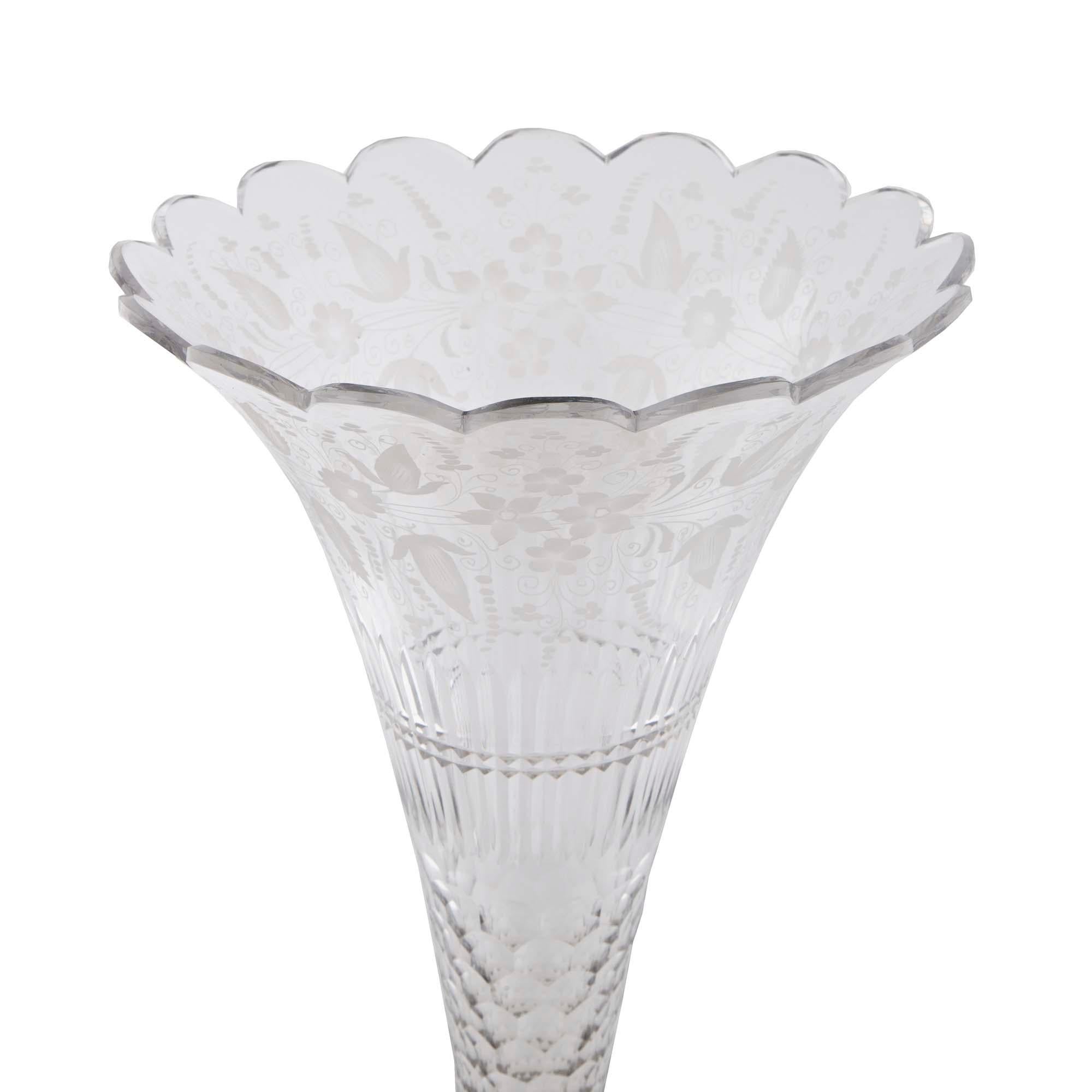 French 19th Century Louis XVI St. Baccarat Crystal Vase In Good Condition For Sale In West Palm Beach, FL