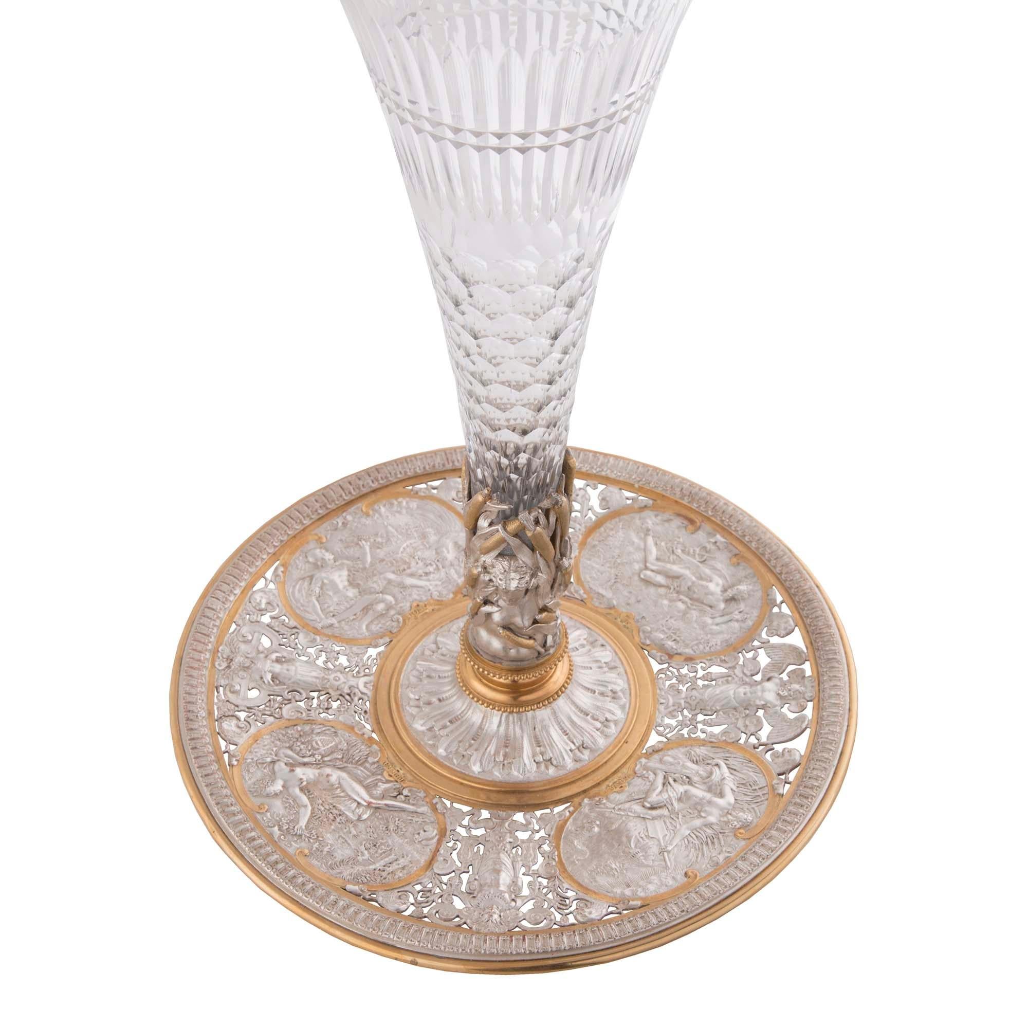 French 19th Century Louis XVI St. Baccarat Crystal Vase For Sale 2