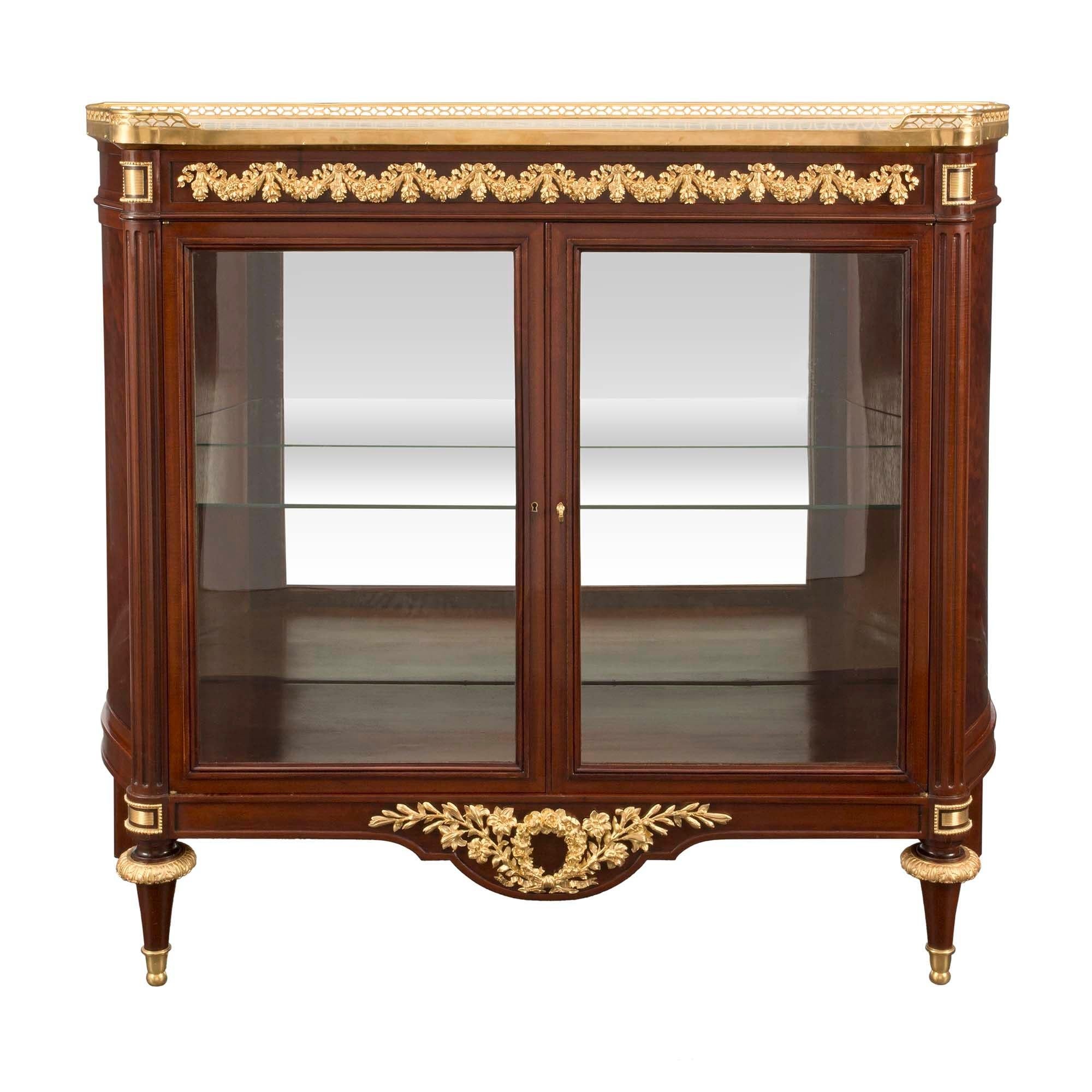 French 19th Century Louis XVI St. Belle Époque Period Cabinet Vitrine For Sale