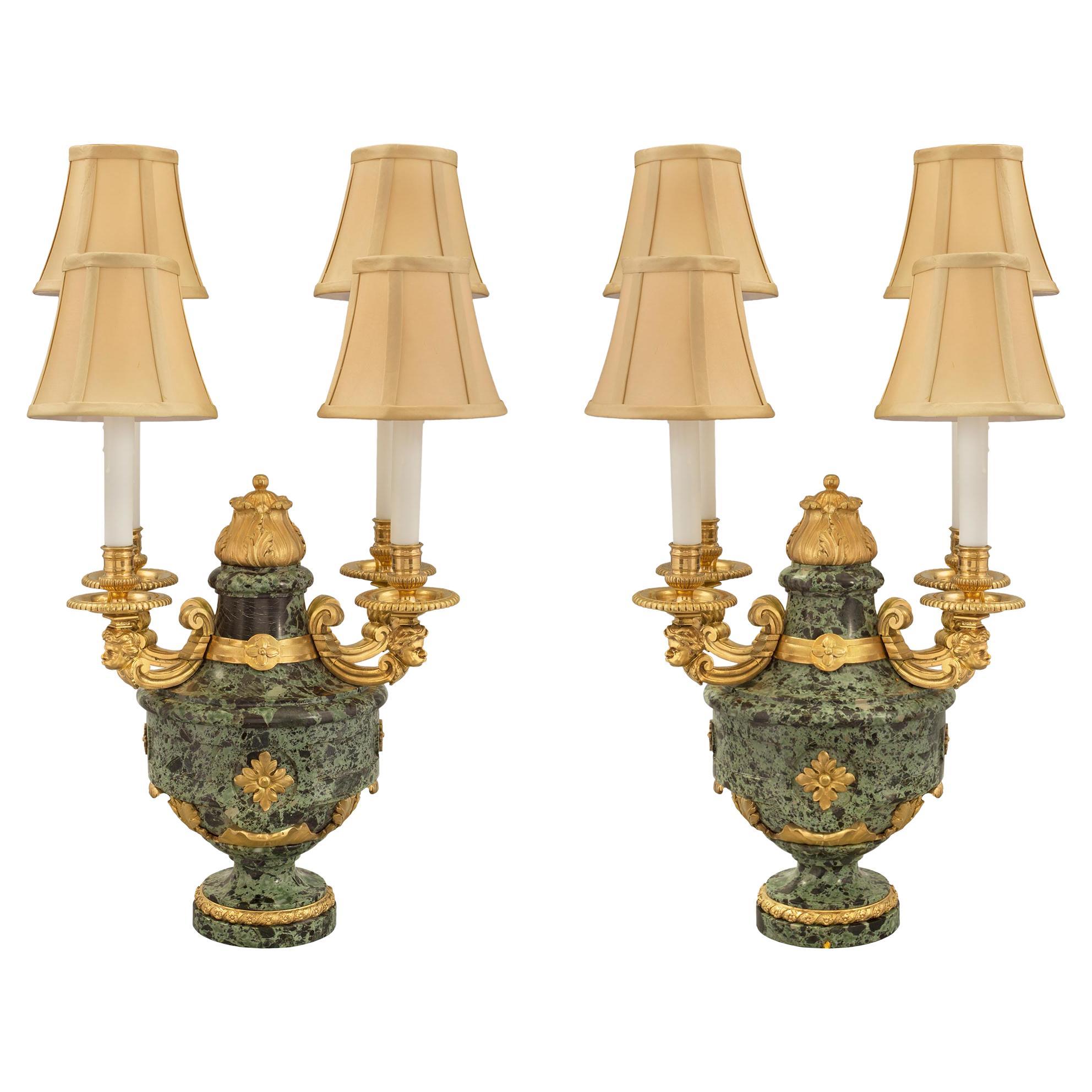 Lampes françaises du 19ème siècle de style Louis XVI en marbre et bronze doré de la période Belle Poque