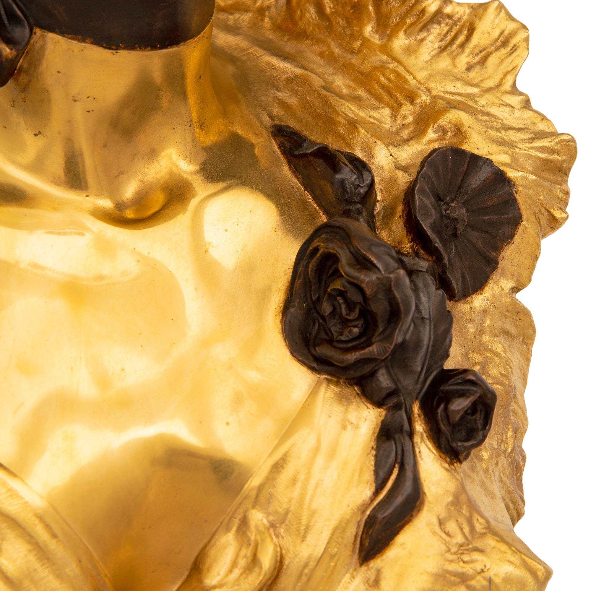Französische Goldbronze- und Bronzebüste aus der Louis-XVI.-Stil der Belle Poque-Periode des 19. Jahrhunderts im Angebot 2
