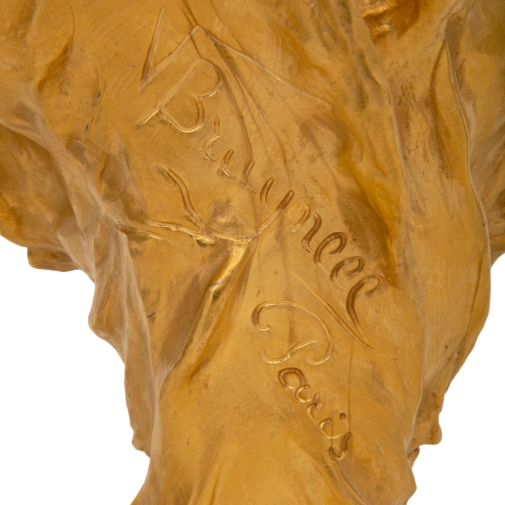 Französische Goldbronze- und Bronzebüste aus der Louis-XVI.-Stil der Belle Poque-Periode des 19. Jahrhunderts im Angebot 4