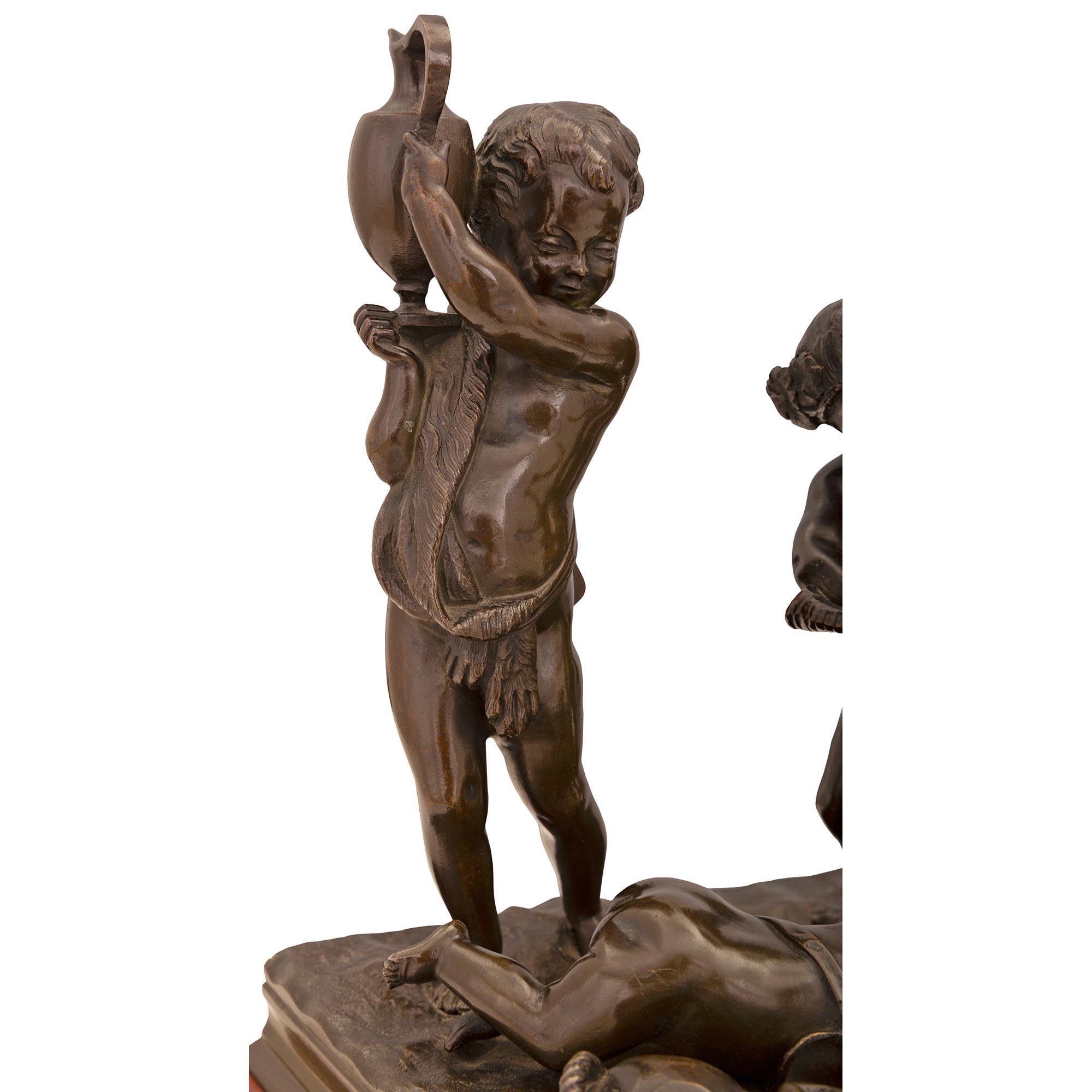 Statue aus Bronze, vergoldetem Holz und Marmor im Louis-XVI-Stil des 19. Jahrhunderts im Zustand „Gut“ im Angebot in West Palm Beach, FL