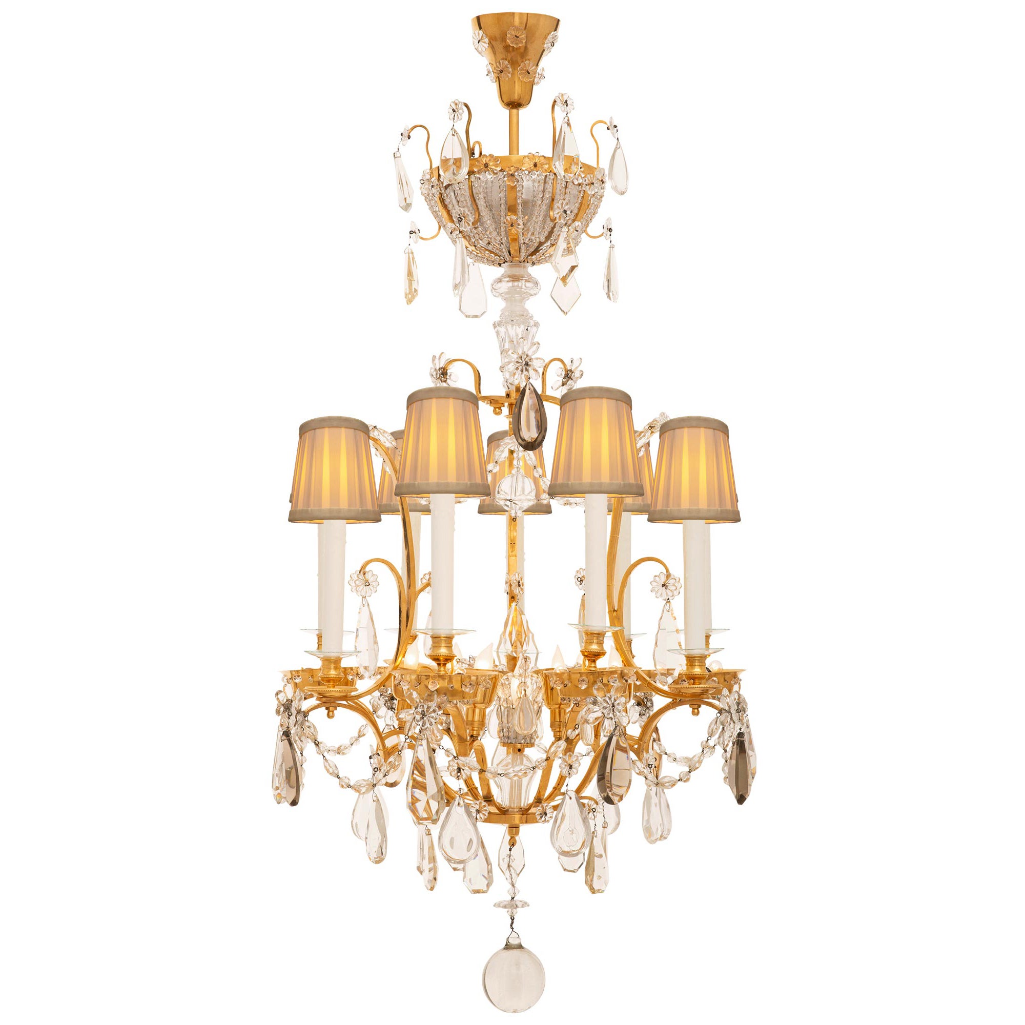 Lustre français du 19ème siècle de style Louis XVI en bronze, bronze doré et cristal en vente