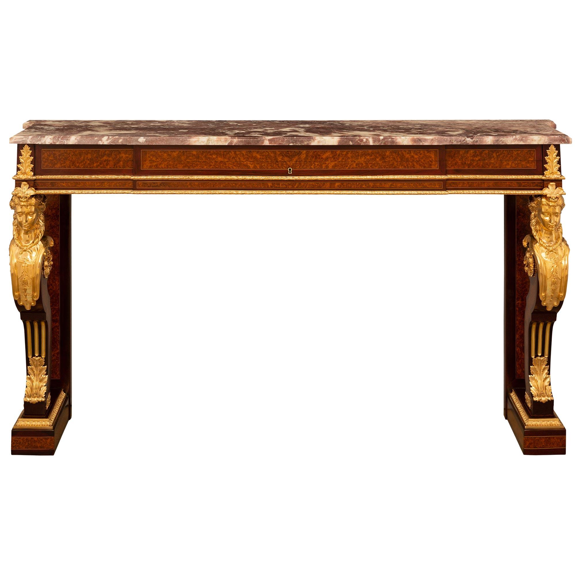 Console Louis XVI du XIXe siècle en bois de ronce, acajou, bronze doré et marbre en vente 5