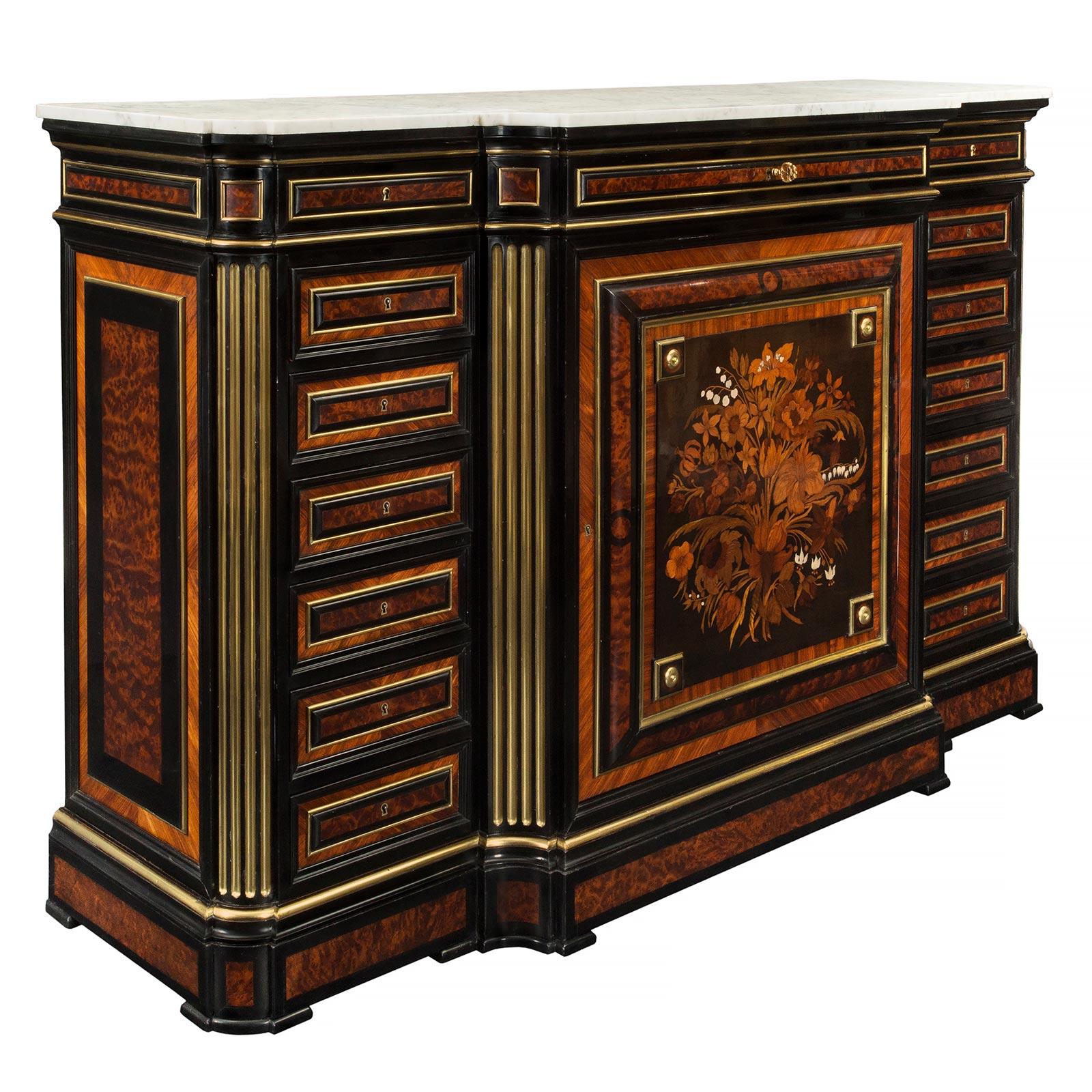 French 19th Century Louis XVI St. Cabinet by Guillaume Grohé In Good Condition For Sale In West Palm Beach, FL
