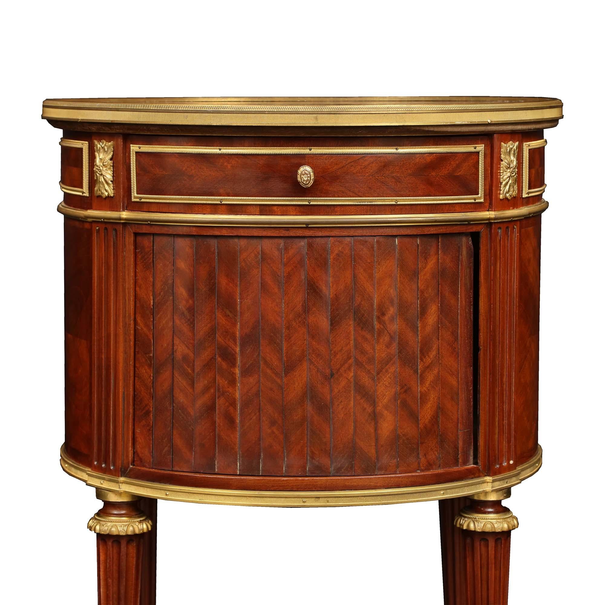 French 19th Century Louis XVI St. circa 1880 Solid Mahogany Oval Side Table For Sale 2