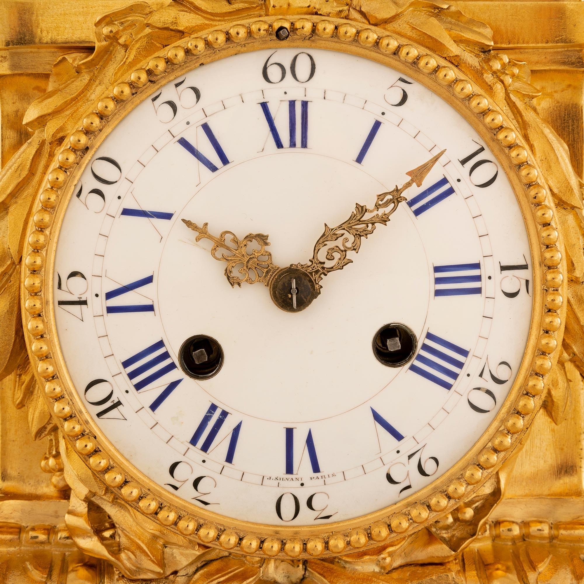 Französische Louis-XVI-Uhr aus kobaltblauem Porzellan und Goldbronze aus dem 19. Jahrhundert im Angebot 4