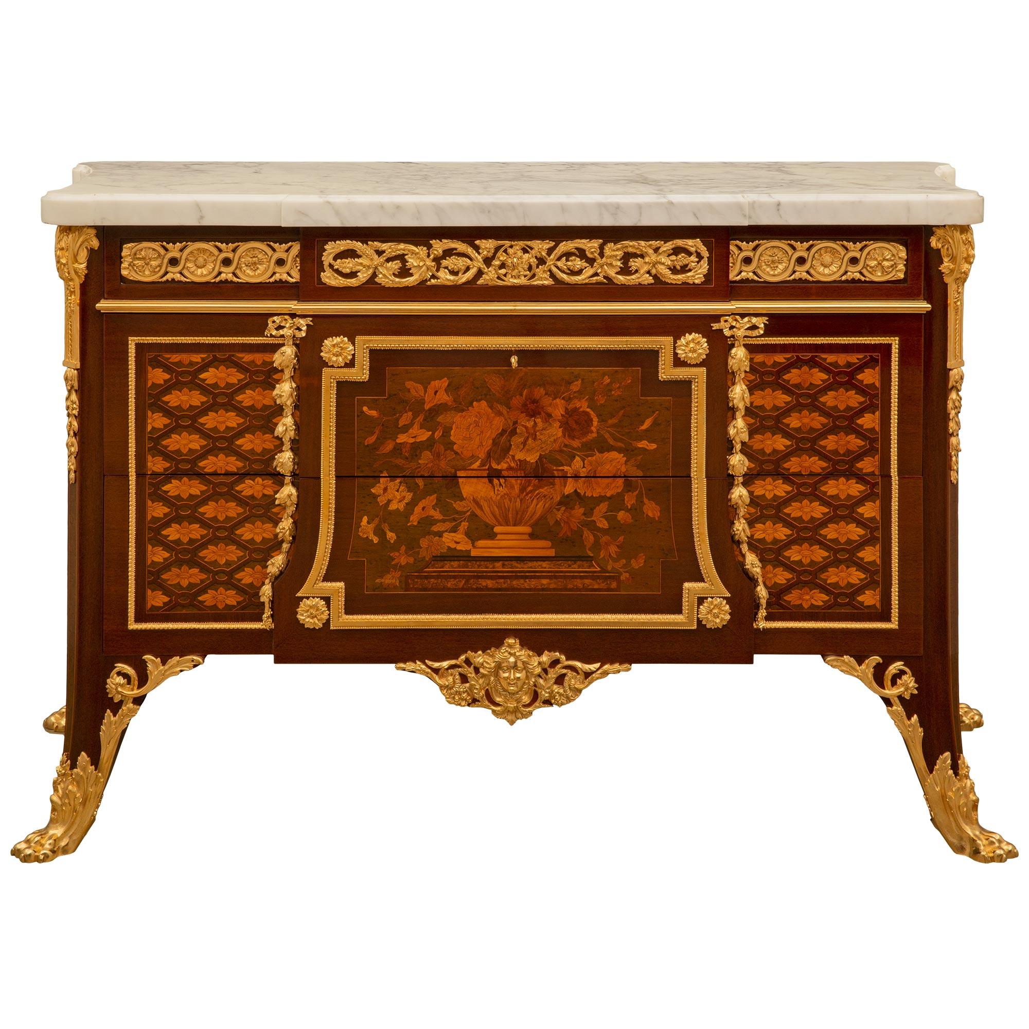 French 19th Century Louis XVI St. Commode For Sale 8