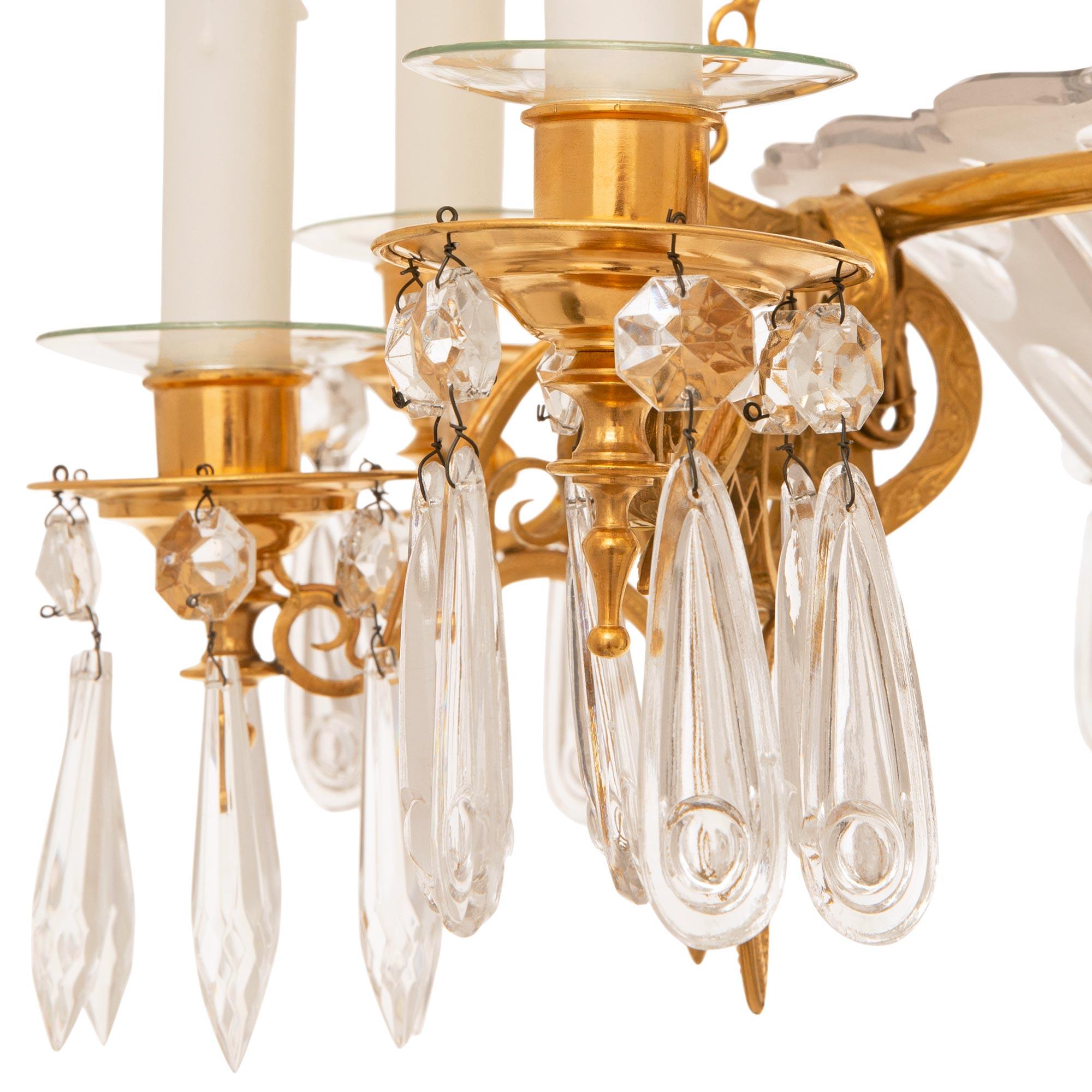 Lampadario francese del XIX secolo St. Louis Crystal e Ormolu In condizioni buone in vendita a West Palm Beach, FL