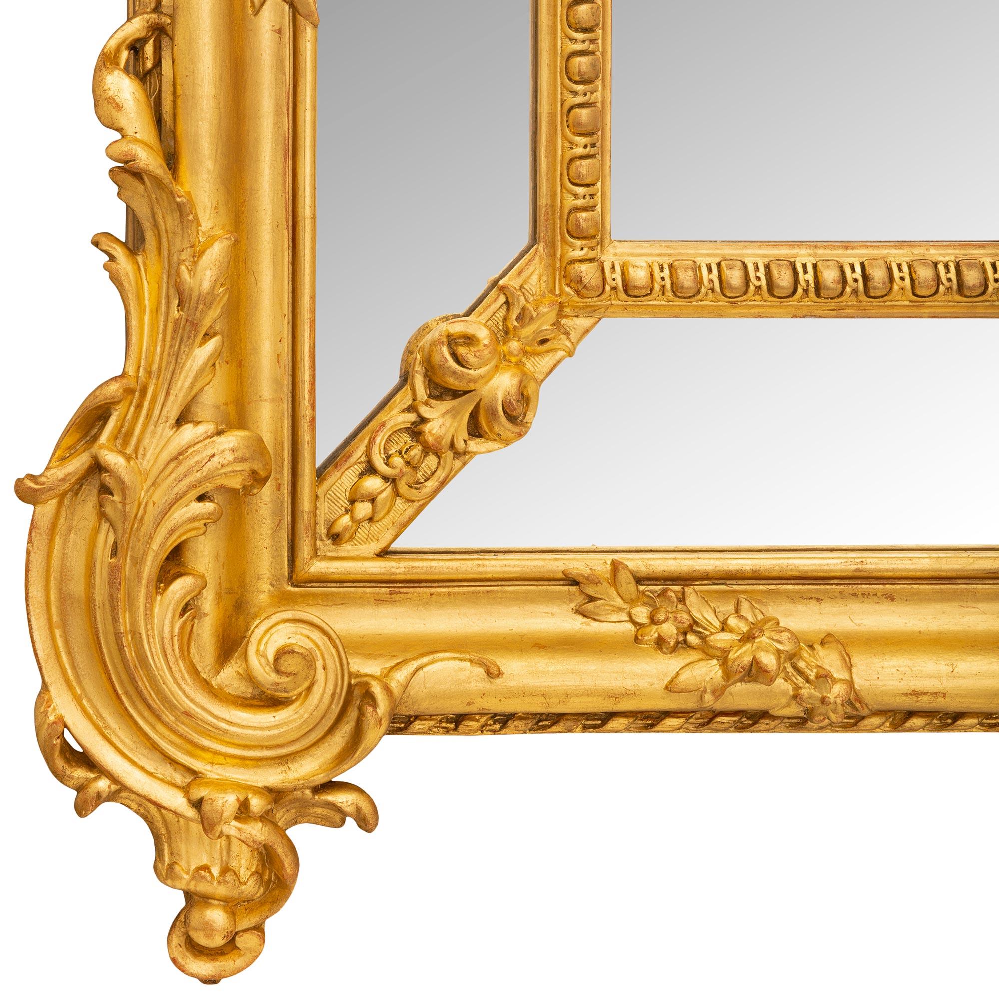 Miroir français du XIXe siècle, style Louis XVI, à double cadre en bois doré en vente 3