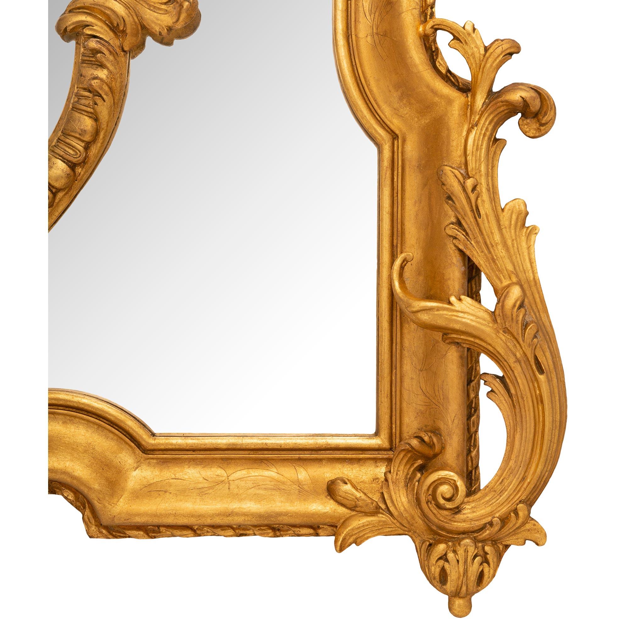 Miroir français du XIXe siècle en bois doré à double cadre de style Louis XVI du XIXe siècle en vente 5