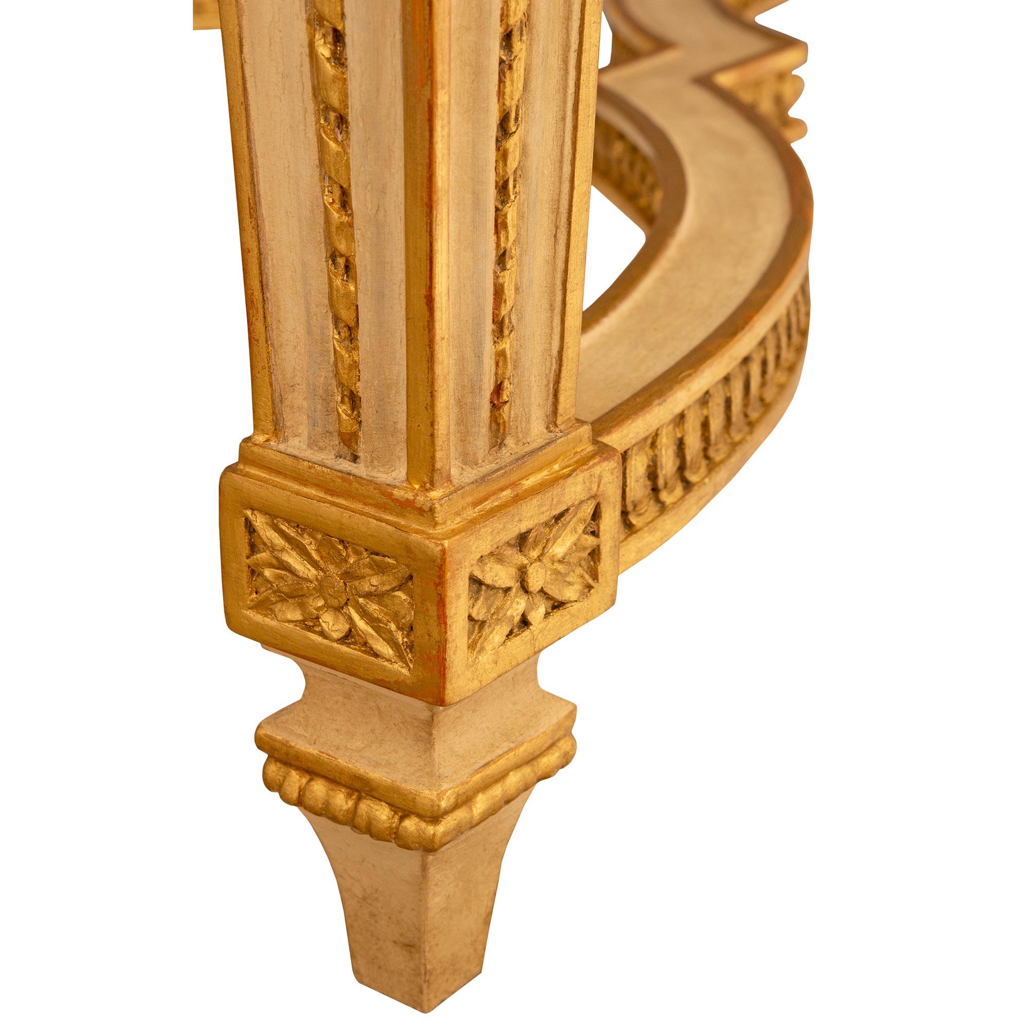 Mesa de centro francesa del siglo XIX, estilo Luis XVI, de madera dorada y mármol Breche Rouge en venta 5