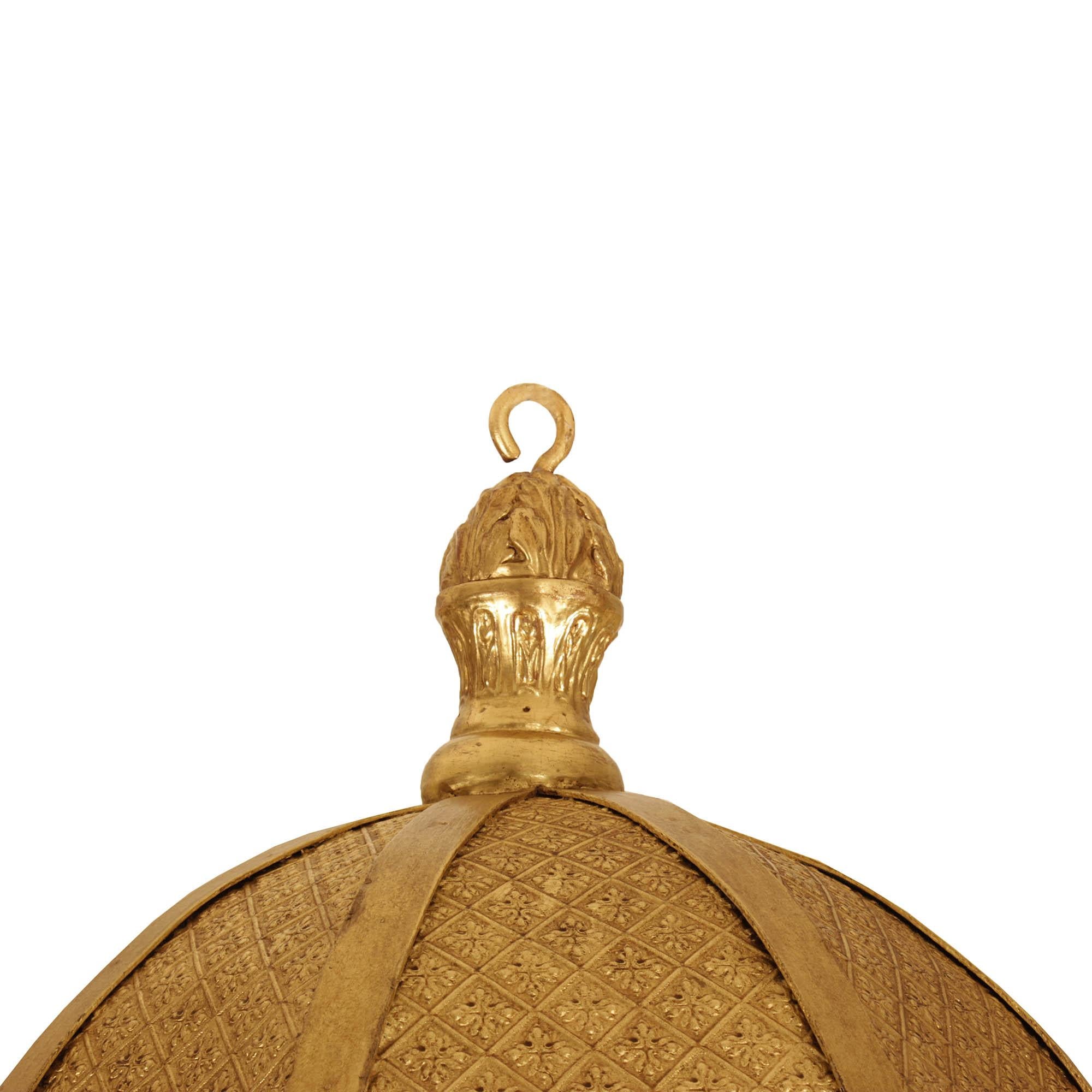 French 19th Century Louis XVI St. Giltwood and Gilt Pressed Leather Dome É In Good Condition For Sale In West Palm Beach, FL