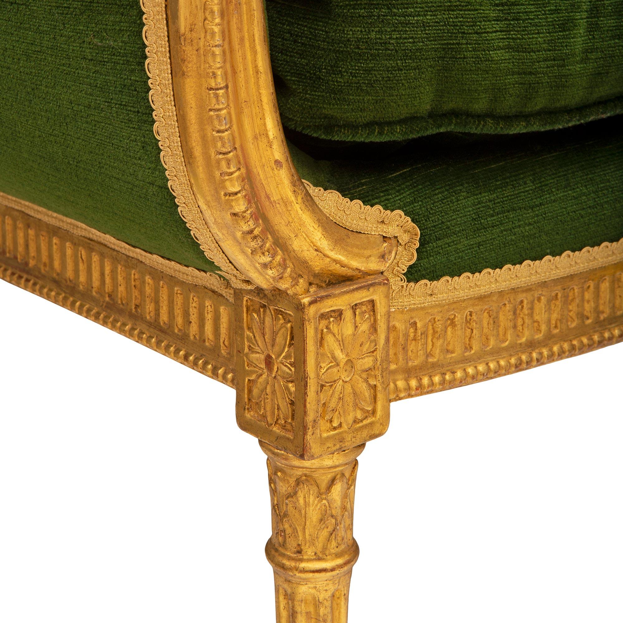 Louis XVI.-Bank aus vergoldetem Holz und grünem Samt, 19. Jahrhundert im Angebot 3