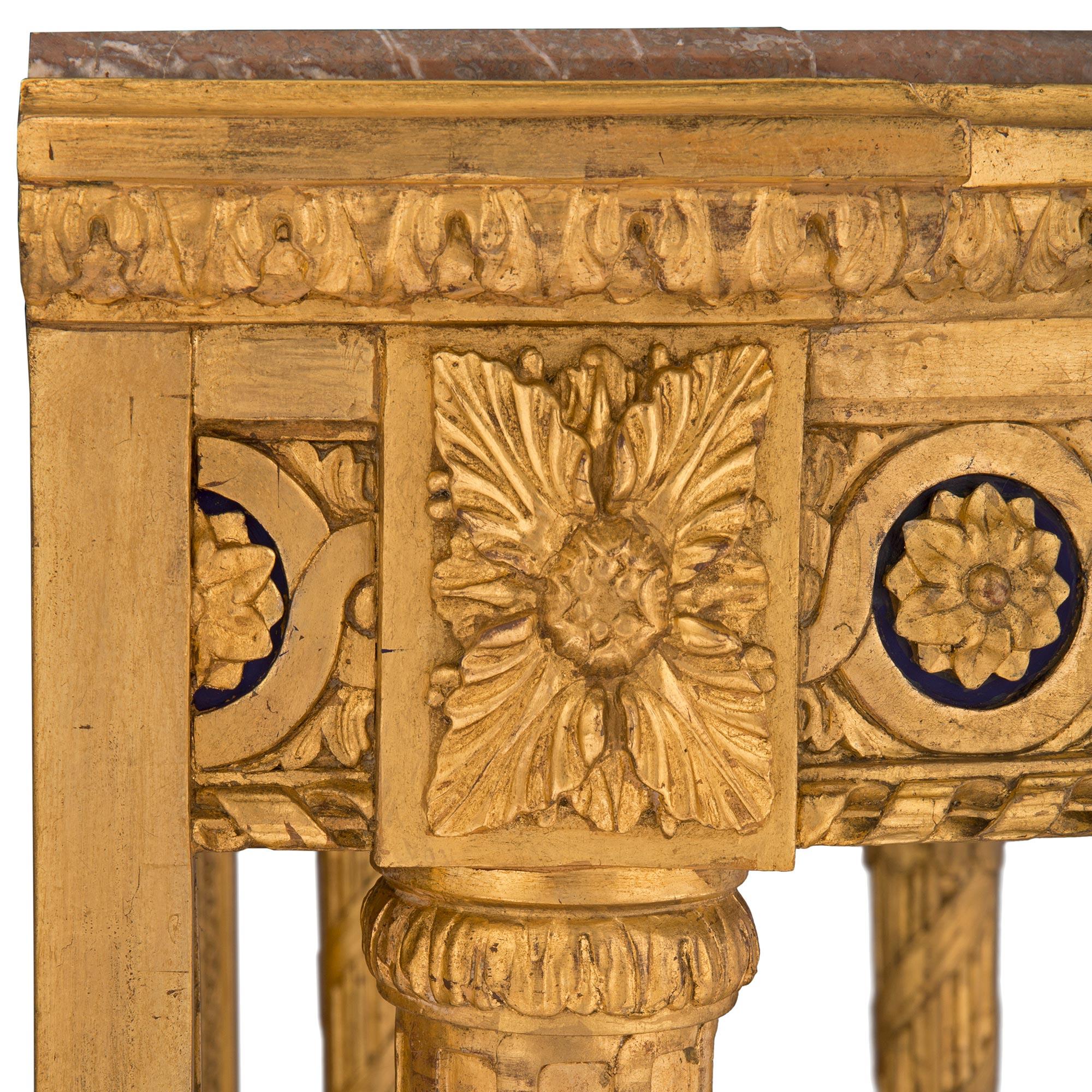 Console française du 19ème siècle de style Louis XVI en bois doré et miroir en marbre Bon état - En vente à West Palm Beach, FL