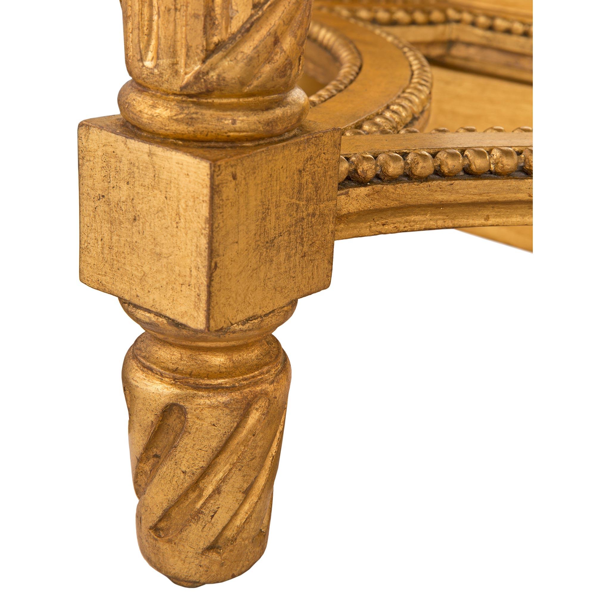 Verspiegelte Konsole aus vergoldetem Holz und Marmor, Louis XVI.-Stil, 19. Jahrhundert im Angebot 3
